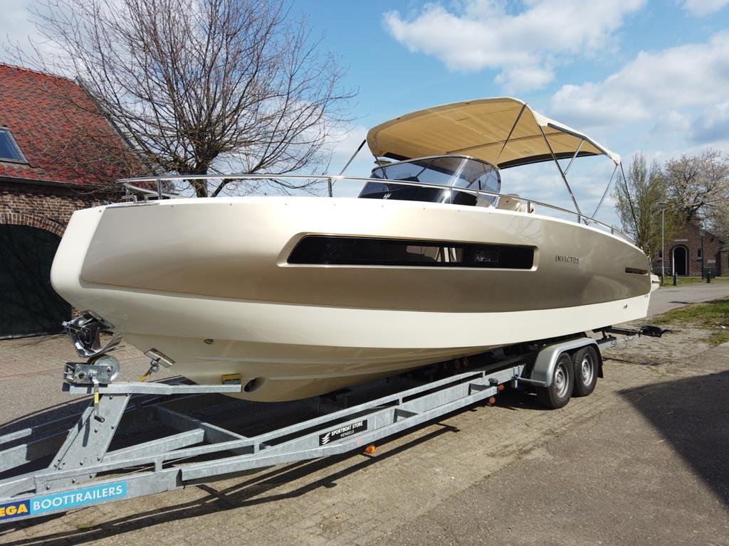 Invictus 280 GT