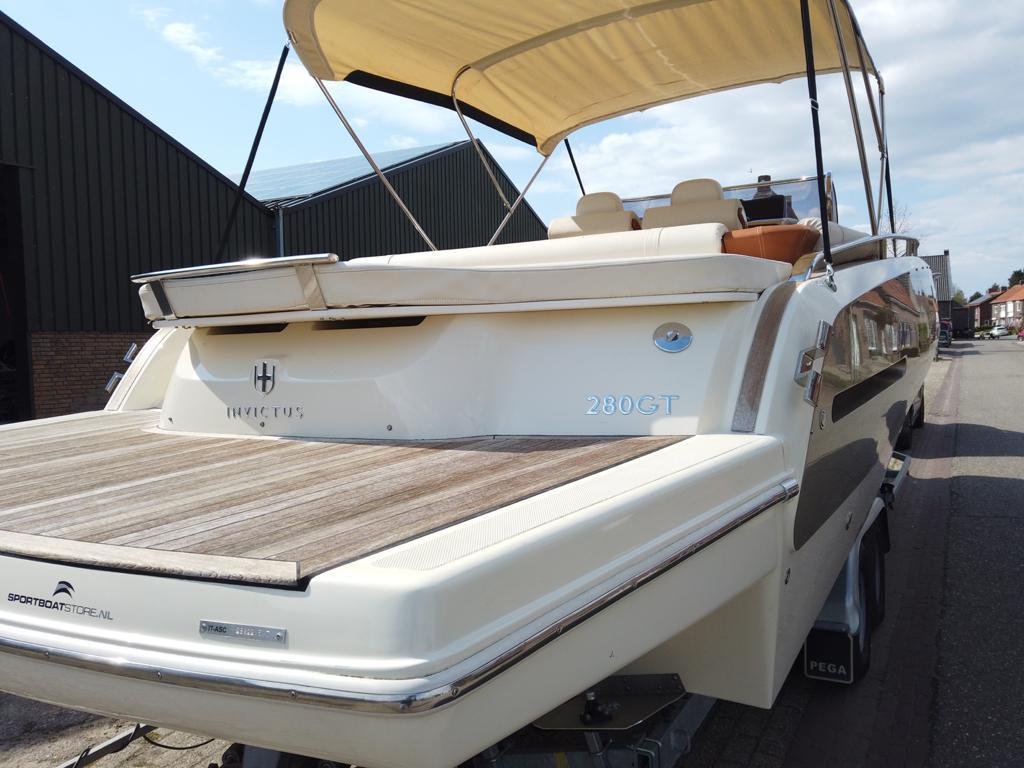 Invictus 280 GT