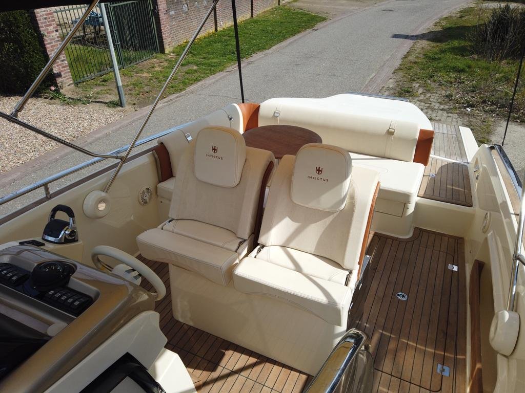 Invictus 280 GT