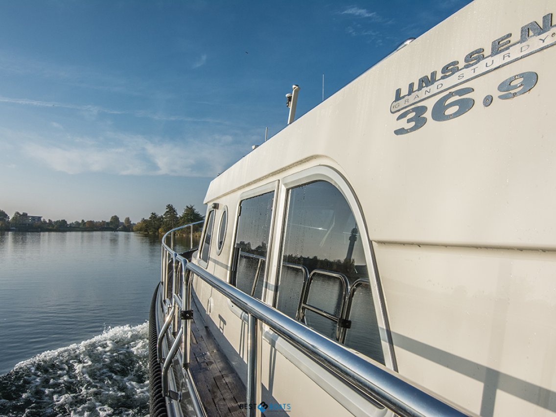 Linssen Grand Sturdy 36.9 Sedan Longtop