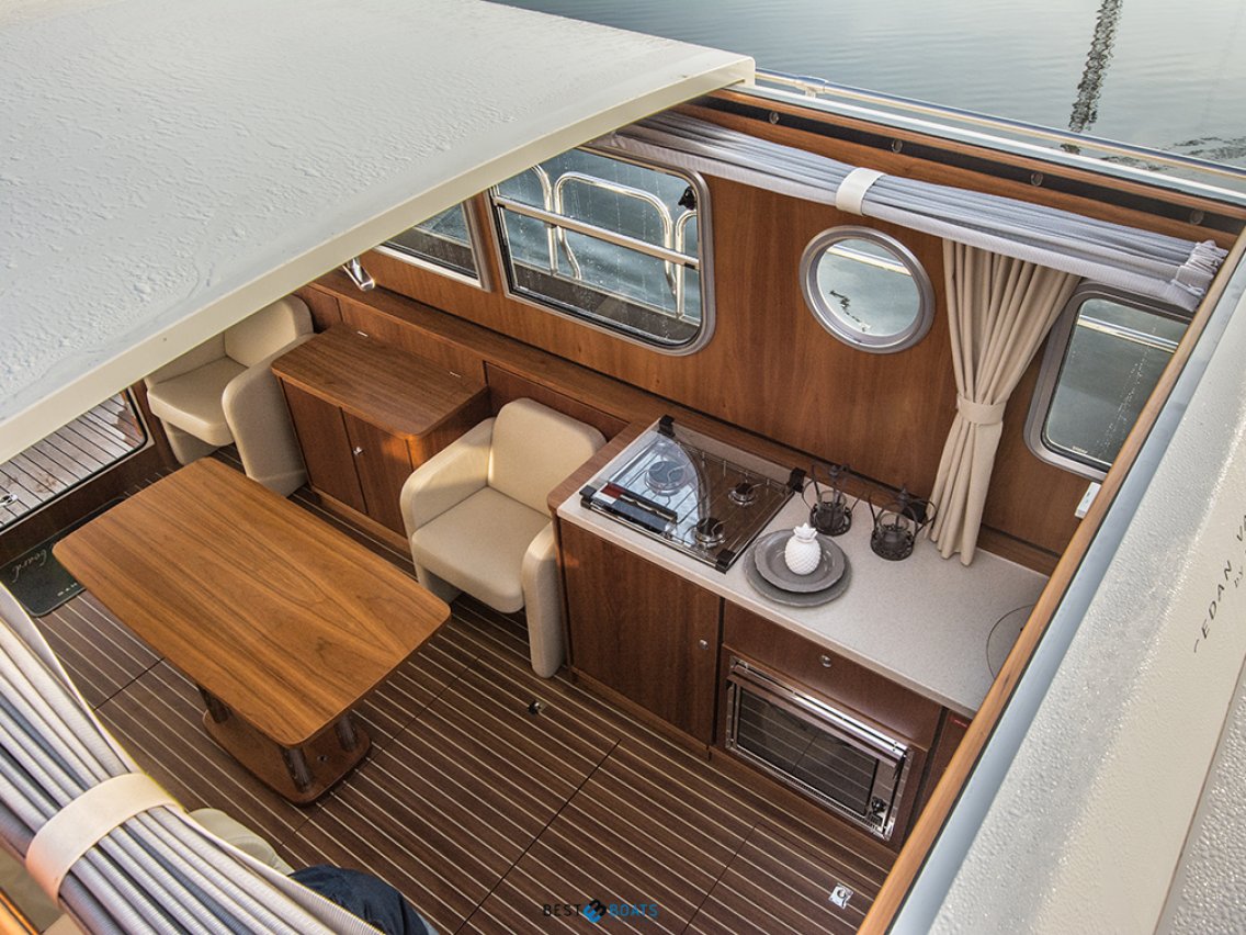 Linssen Grand Sturdy 36.9 Sedan Longtop