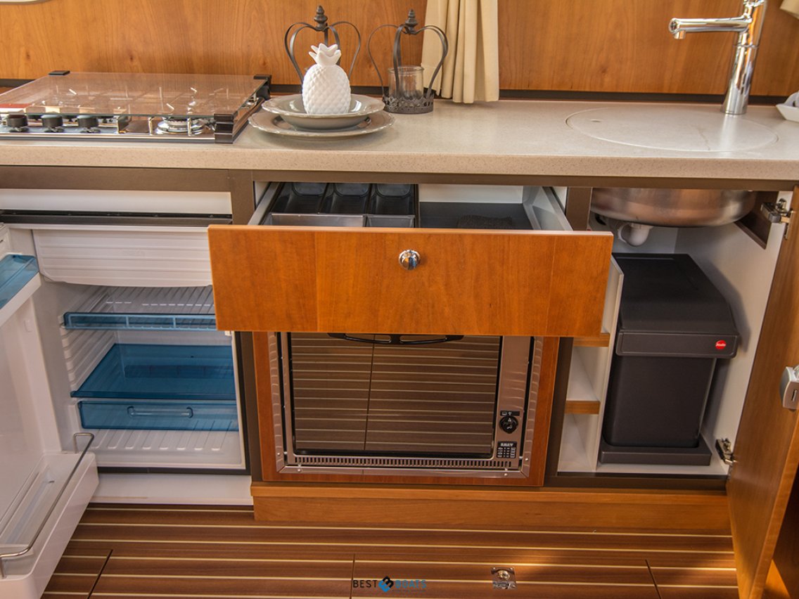 Linssen Grand Sturdy 36.9 Sedan Longtop