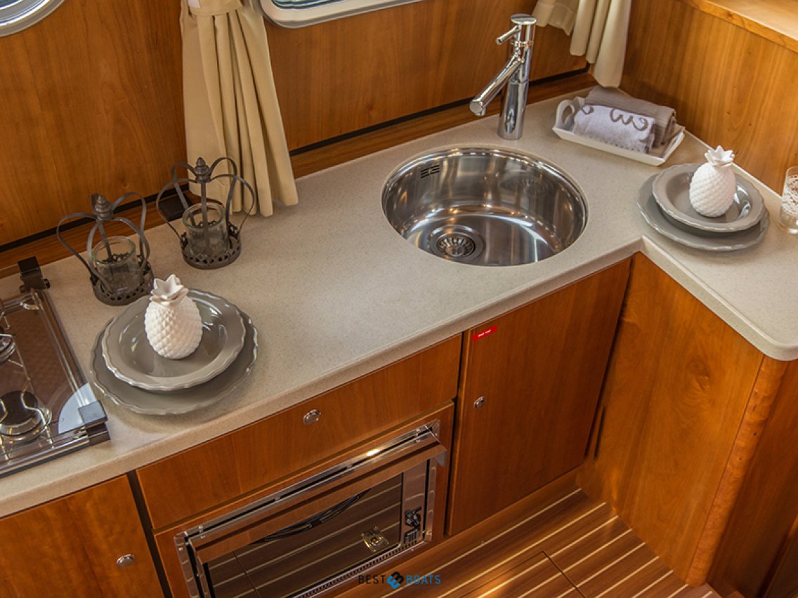 Linssen Grand Sturdy 36.9 Sedan Longtop