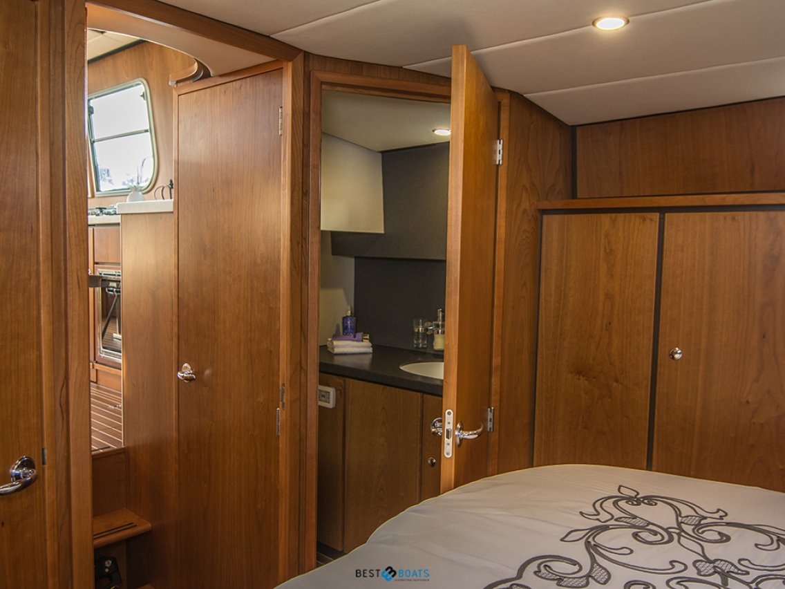 Linssen Grand Sturdy 36.9 Sedan Longtop