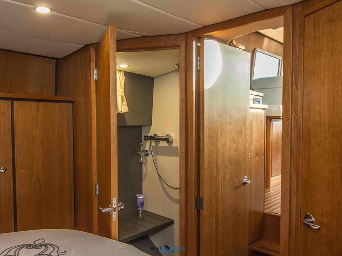 Linssen Grand Sturdy 36.9 Sedan Longtop