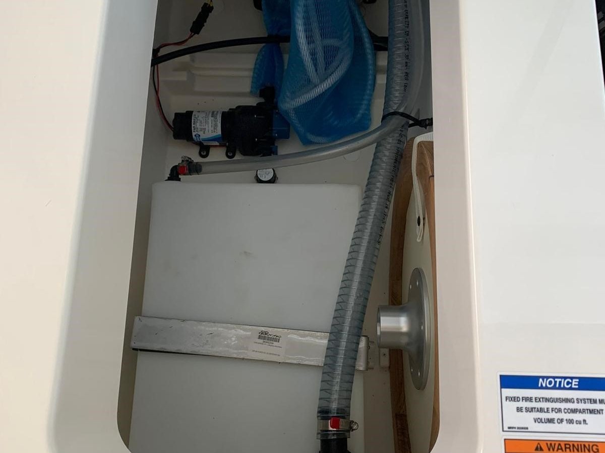 Sea Ray SPX 230