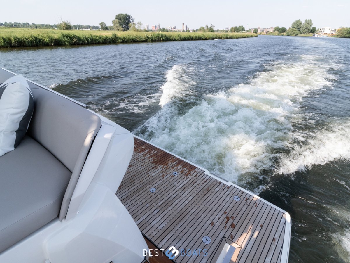 Prestige 460 FLY