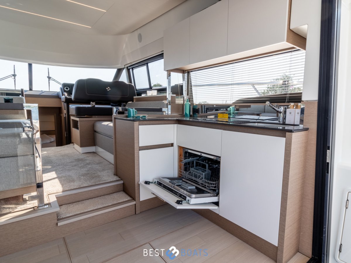 Prestige 460 FLY