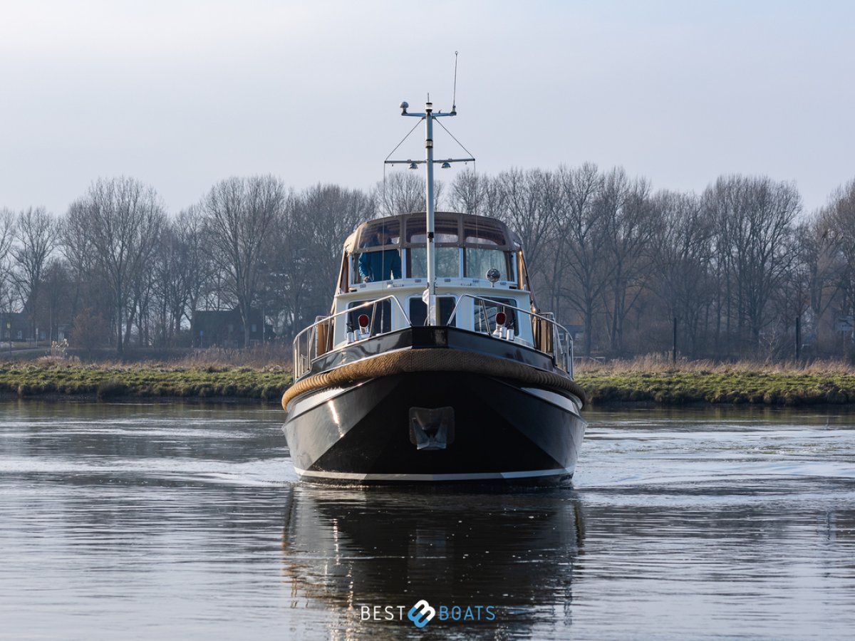 Linssen CLASSIC STURDY 400 AC