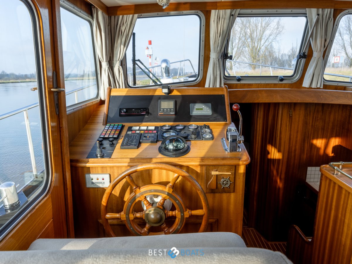 Linssen CLASSIC STURDY 400 AC
