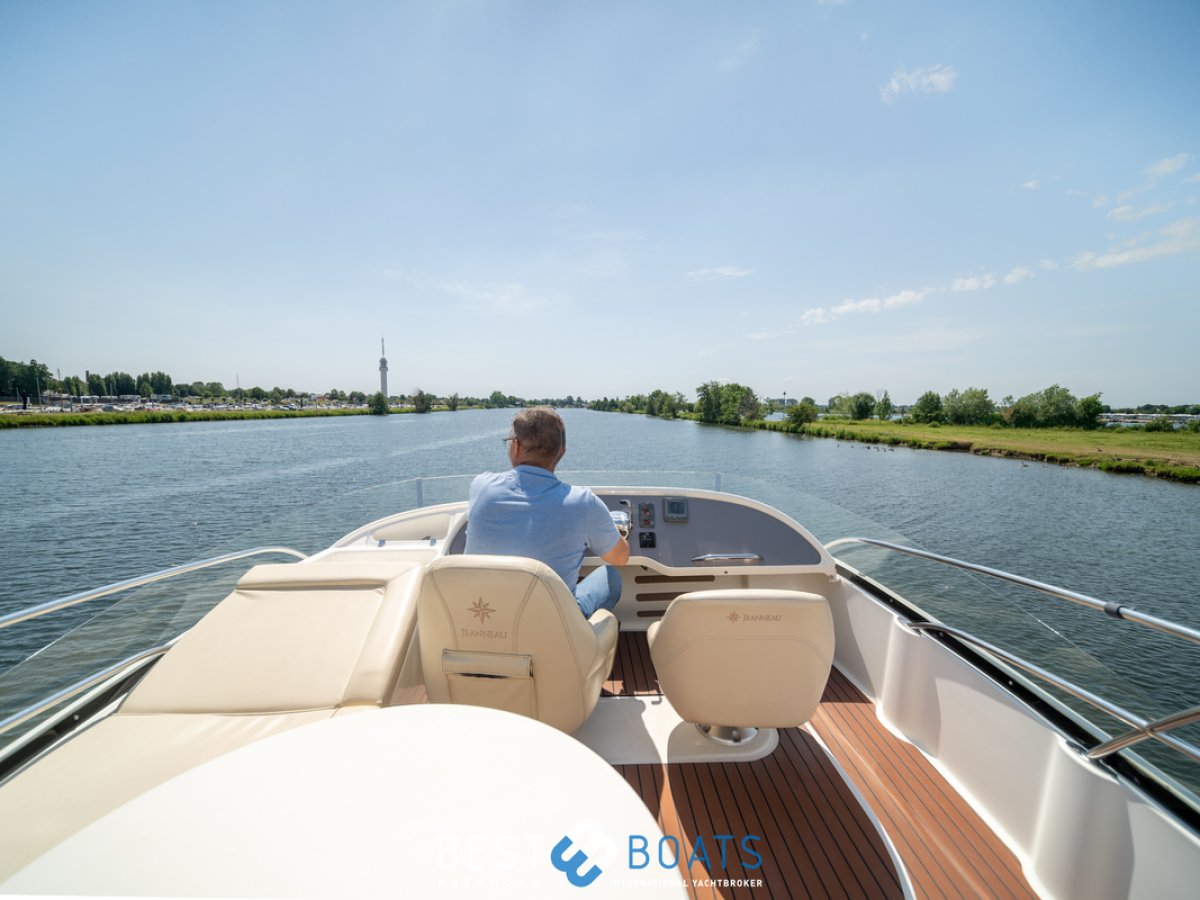 Jeanneau Prestige 42 Fly