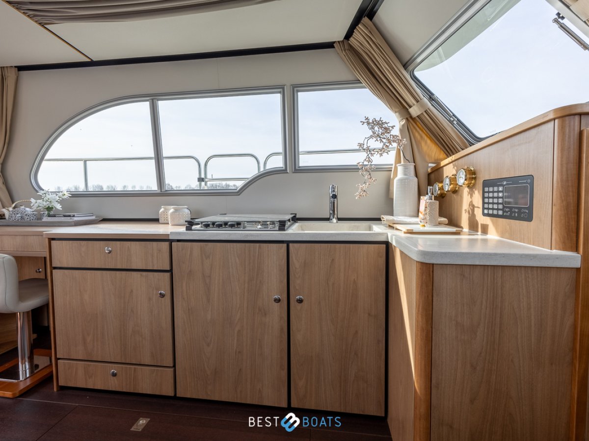 Linssen Grand Sturdy 30.0 Sedan Intero