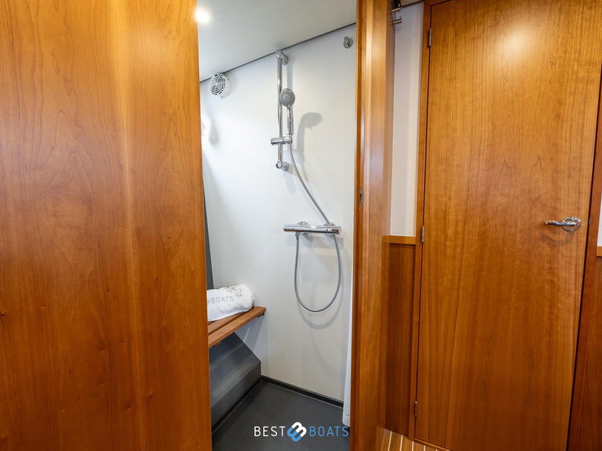 Linssen Grand Sturdy 410 AC Variotop