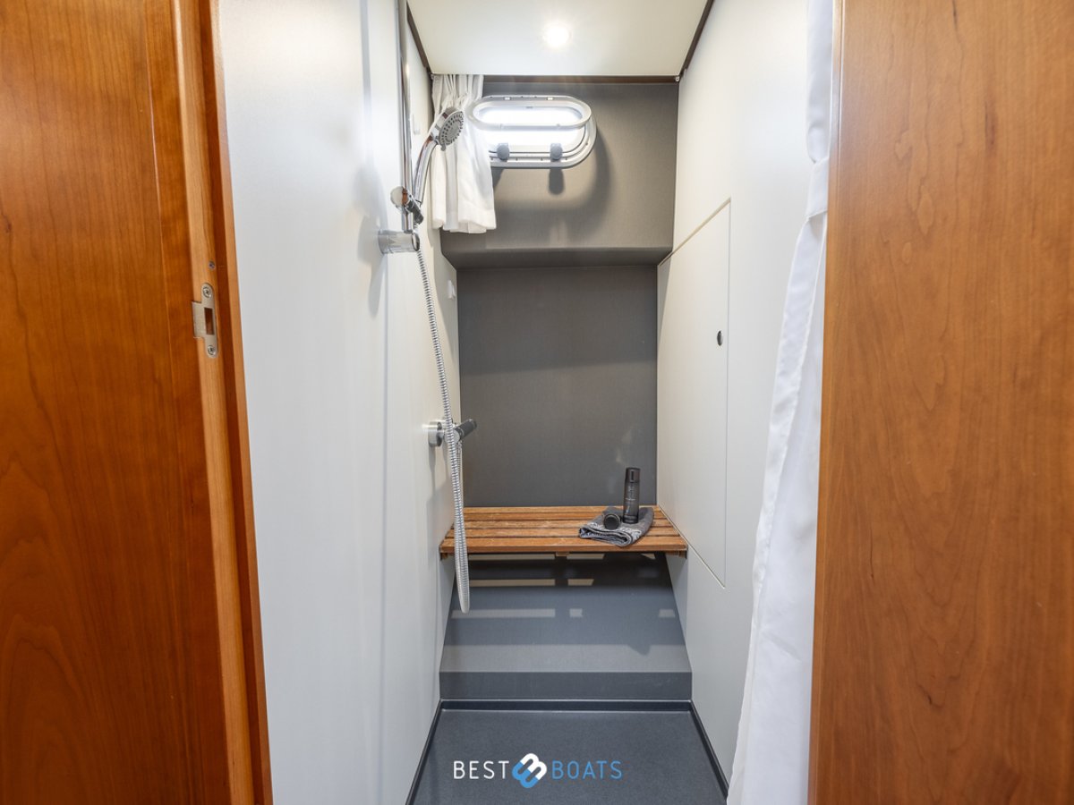 Linssen Grand Sturdy 410 AC Variotop
