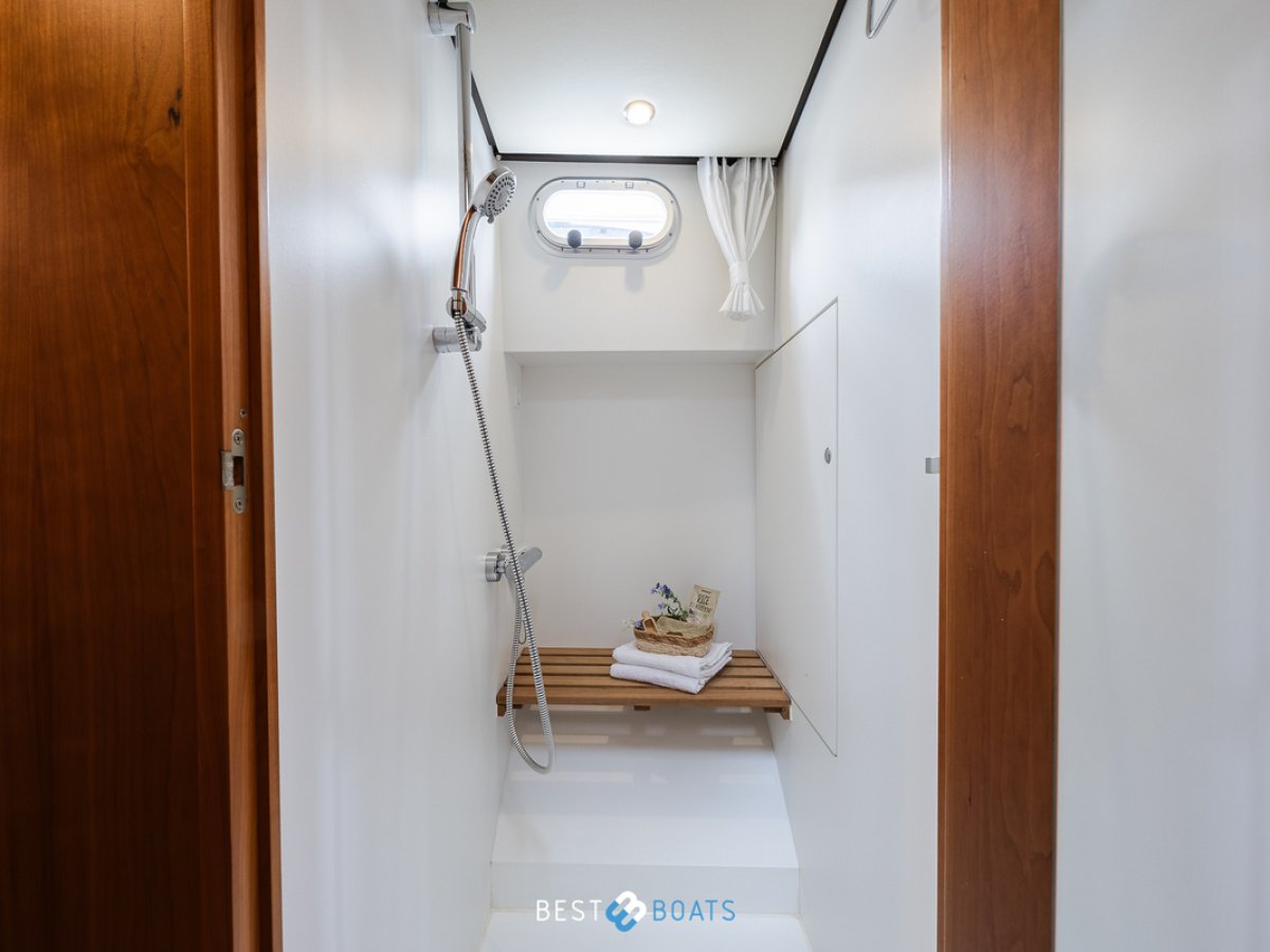Linssen Grand Sturdy 40.9 AC