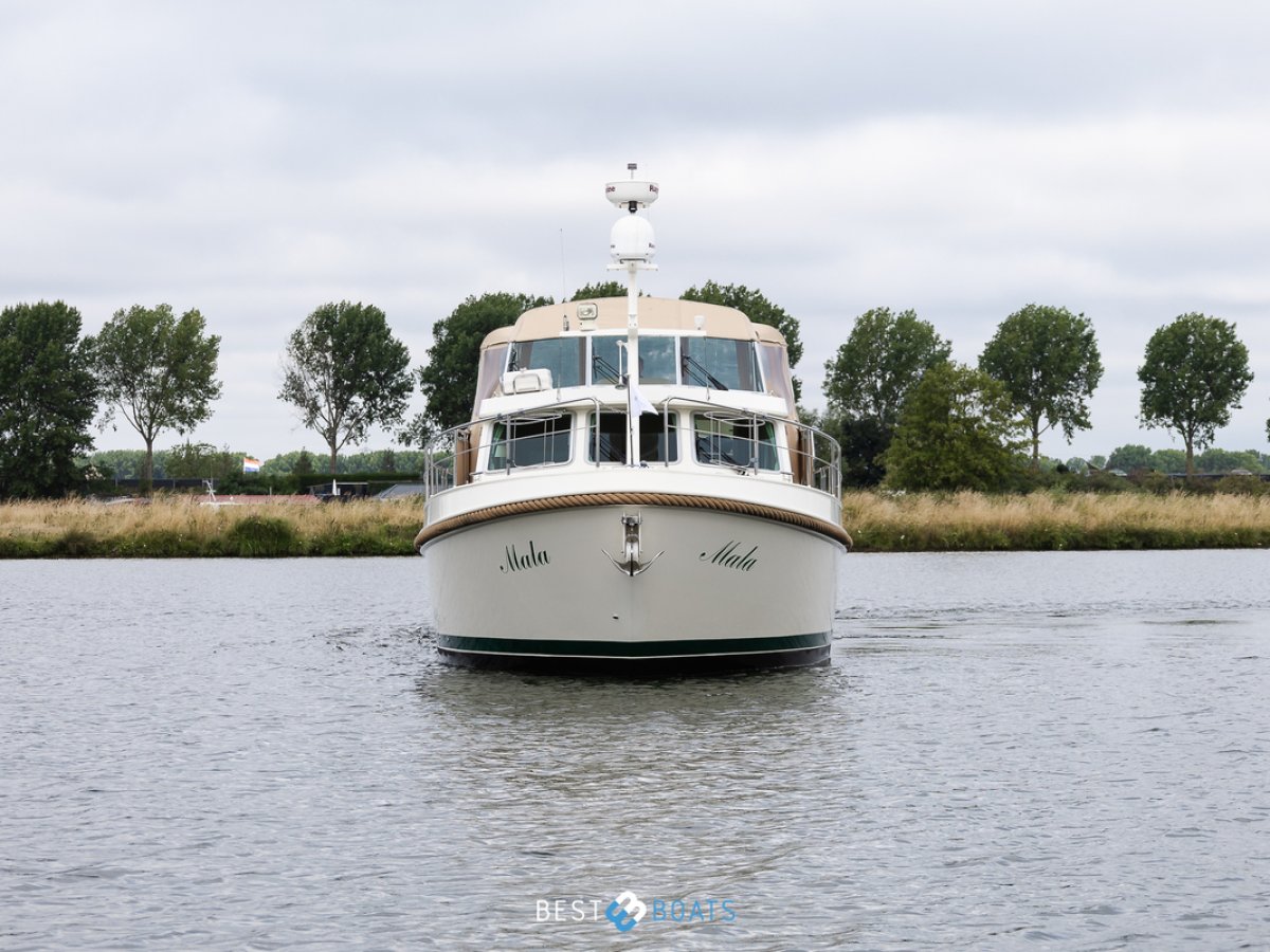 Linssen  Grand Sturdy 45.9 AC Twin