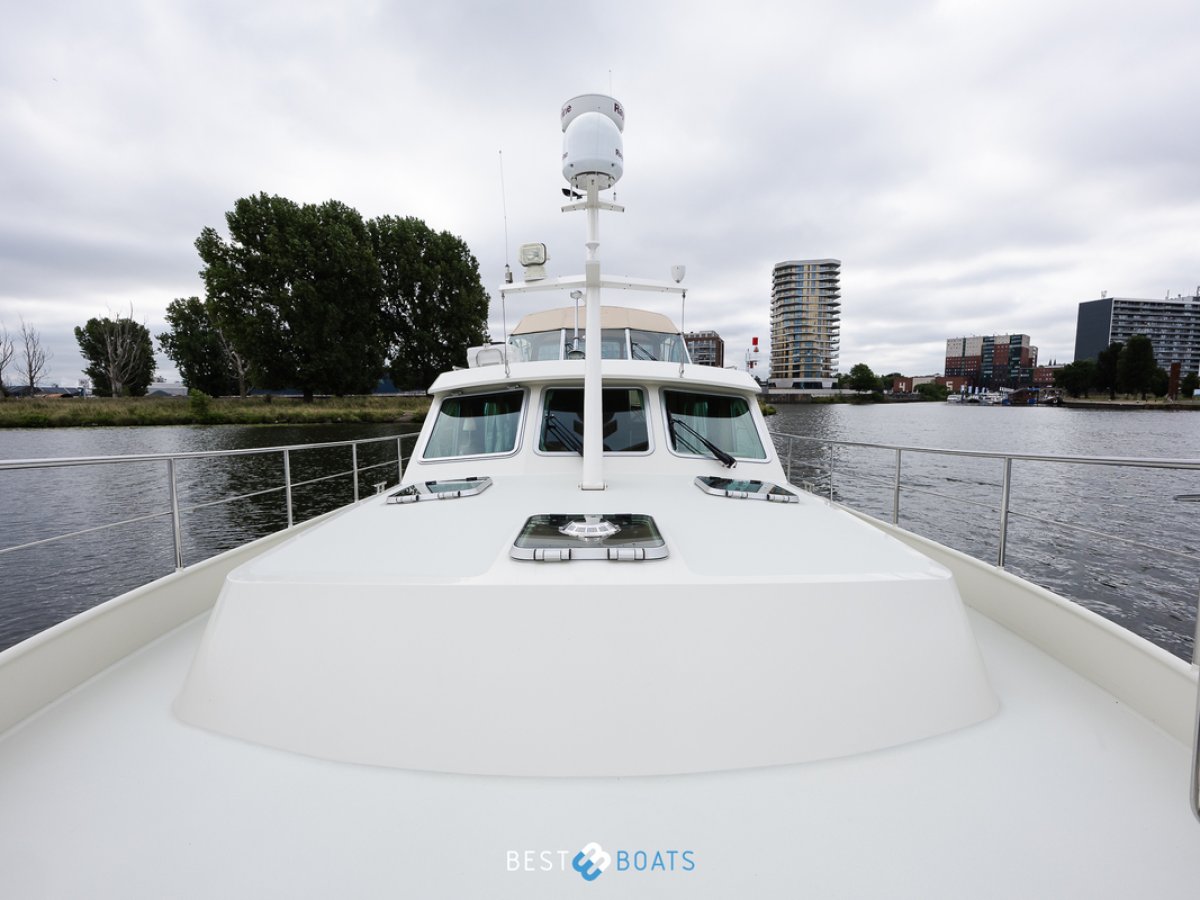 Linssen  Grand Sturdy 45.9 AC Twin