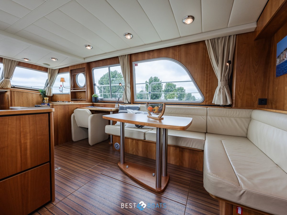 Linssen  Grand Sturdy 45.9 AC Twin