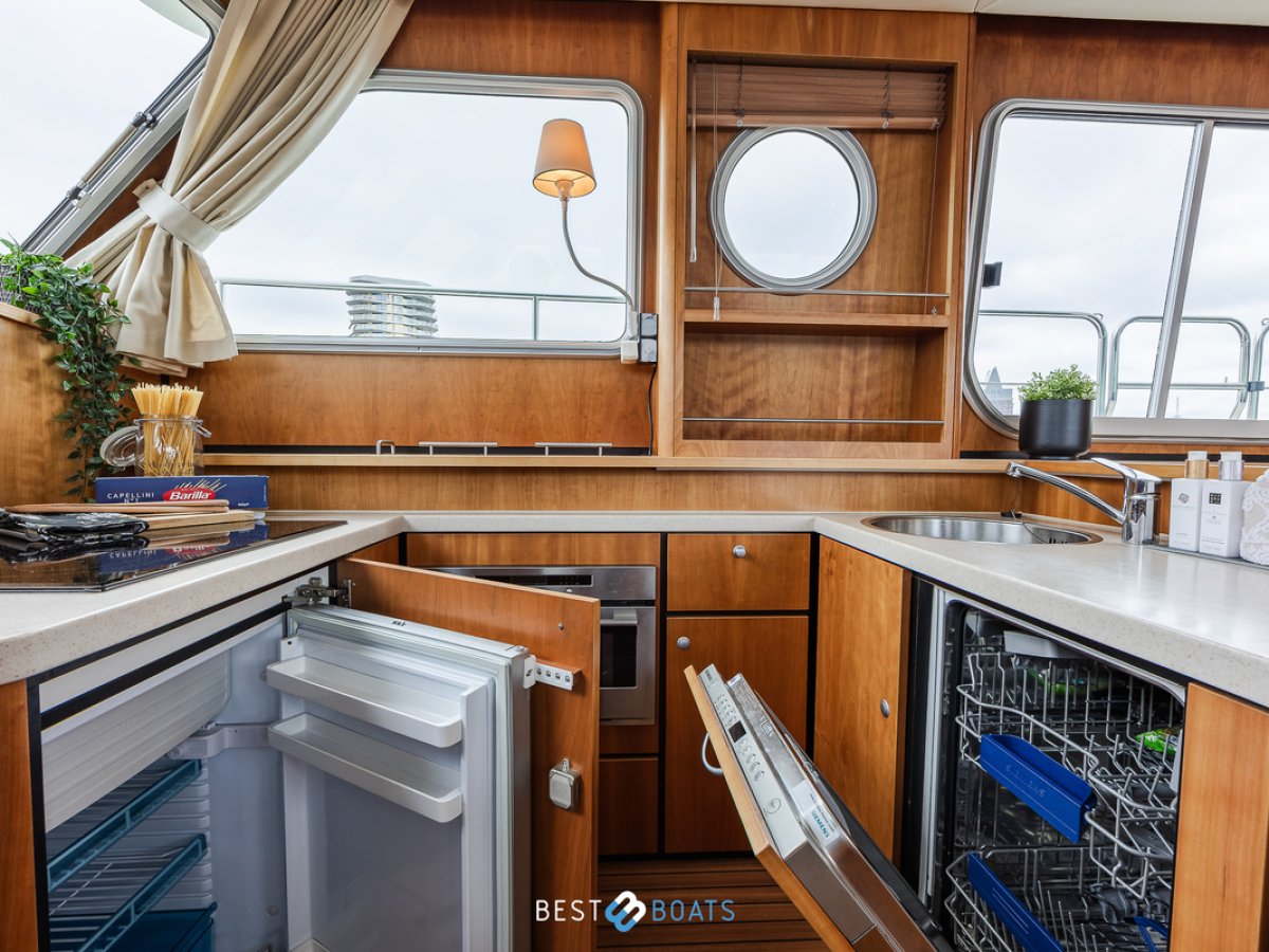 Linssen  Grand Sturdy 45.9 AC Twin