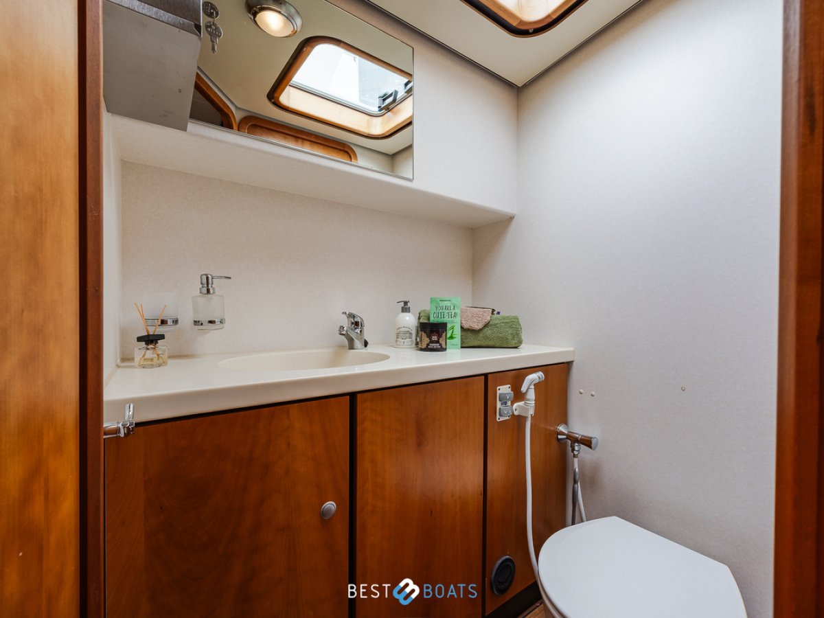 Linssen  Grand Sturdy 45.9 AC Twin