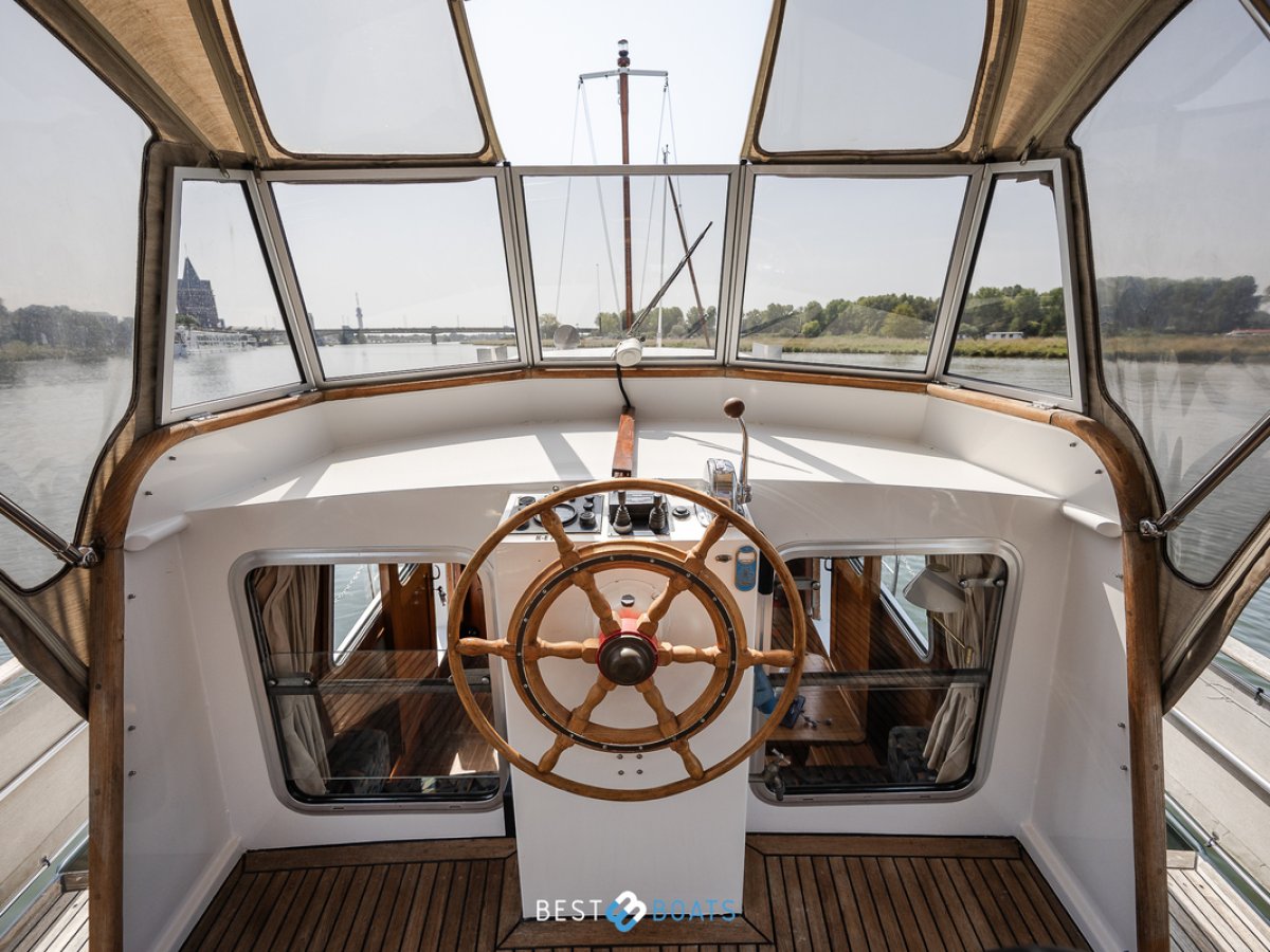 Linssen St. Jozef 1050 AK 