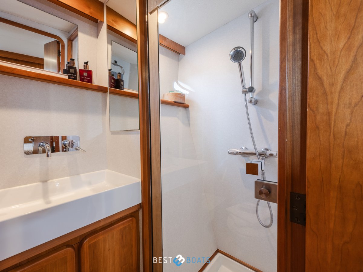 Linssen Grand Sturdy 380 AC
