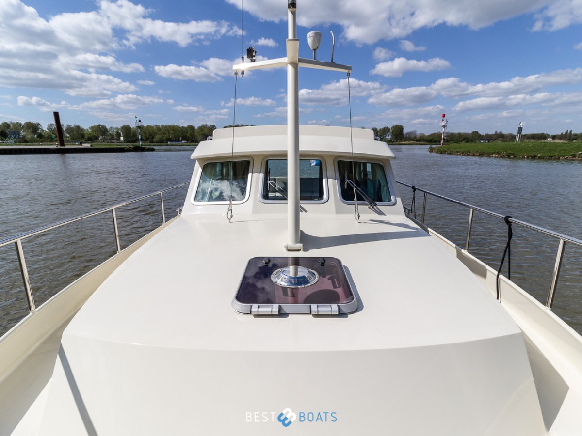 Linssen  Grand Sturdy 29.9 Sedan