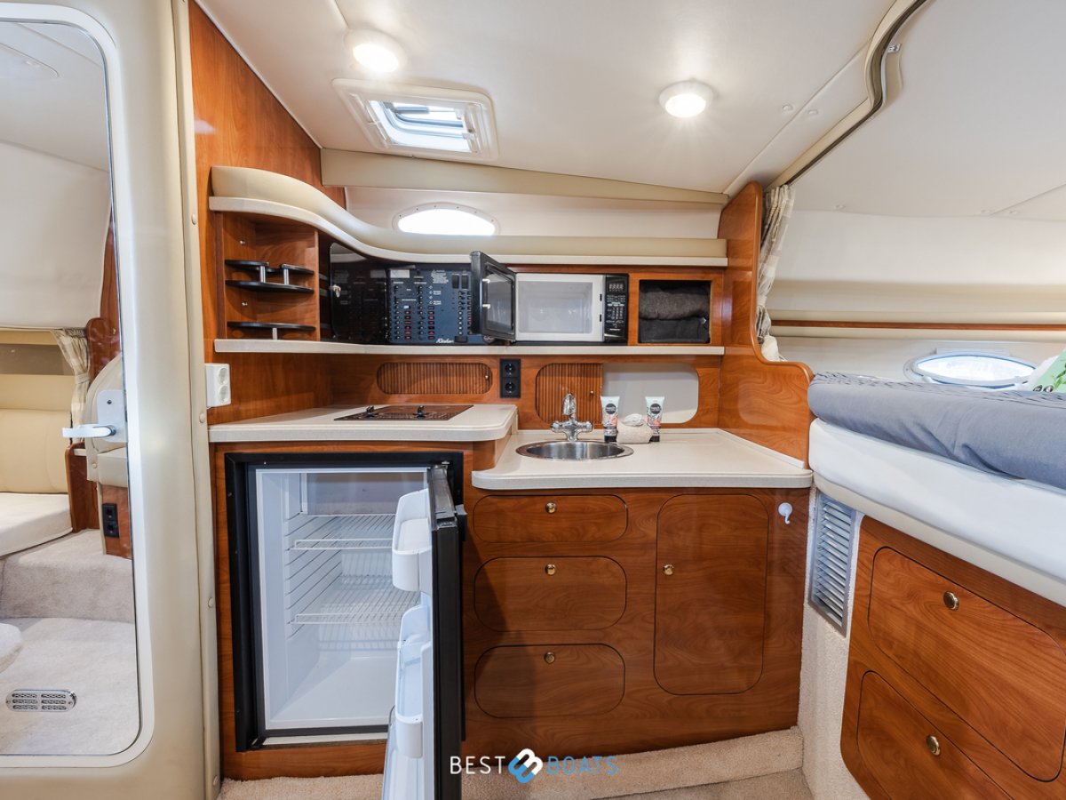 Rinker 342 Fiesta Vee