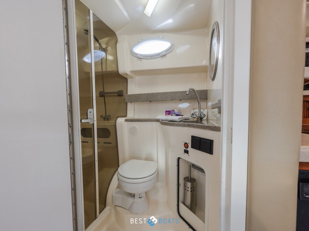 Rinker 342 Fiesta Vee