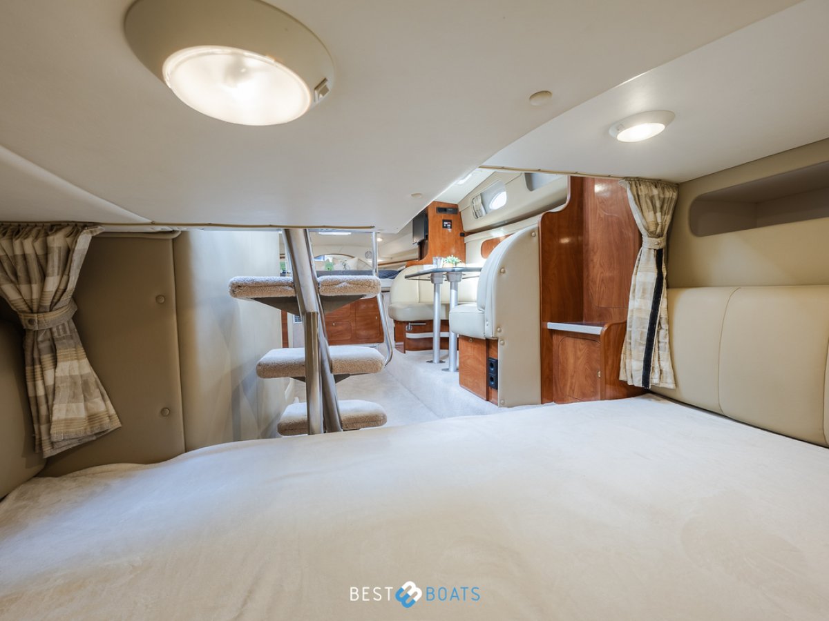 Rinker 342 Fiesta Vee