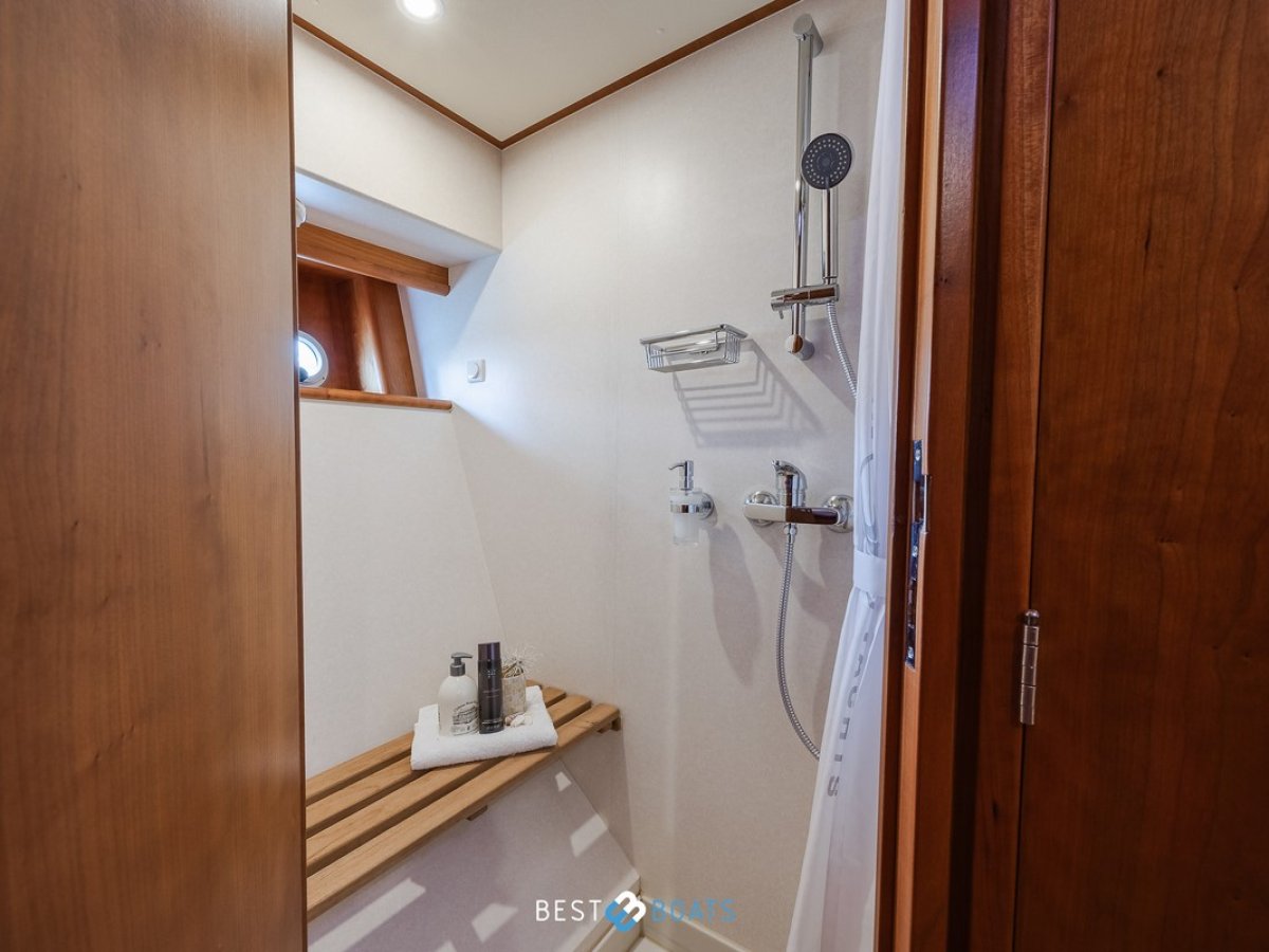 Linssen Grand Sturdy 470 AC Mark II Twin