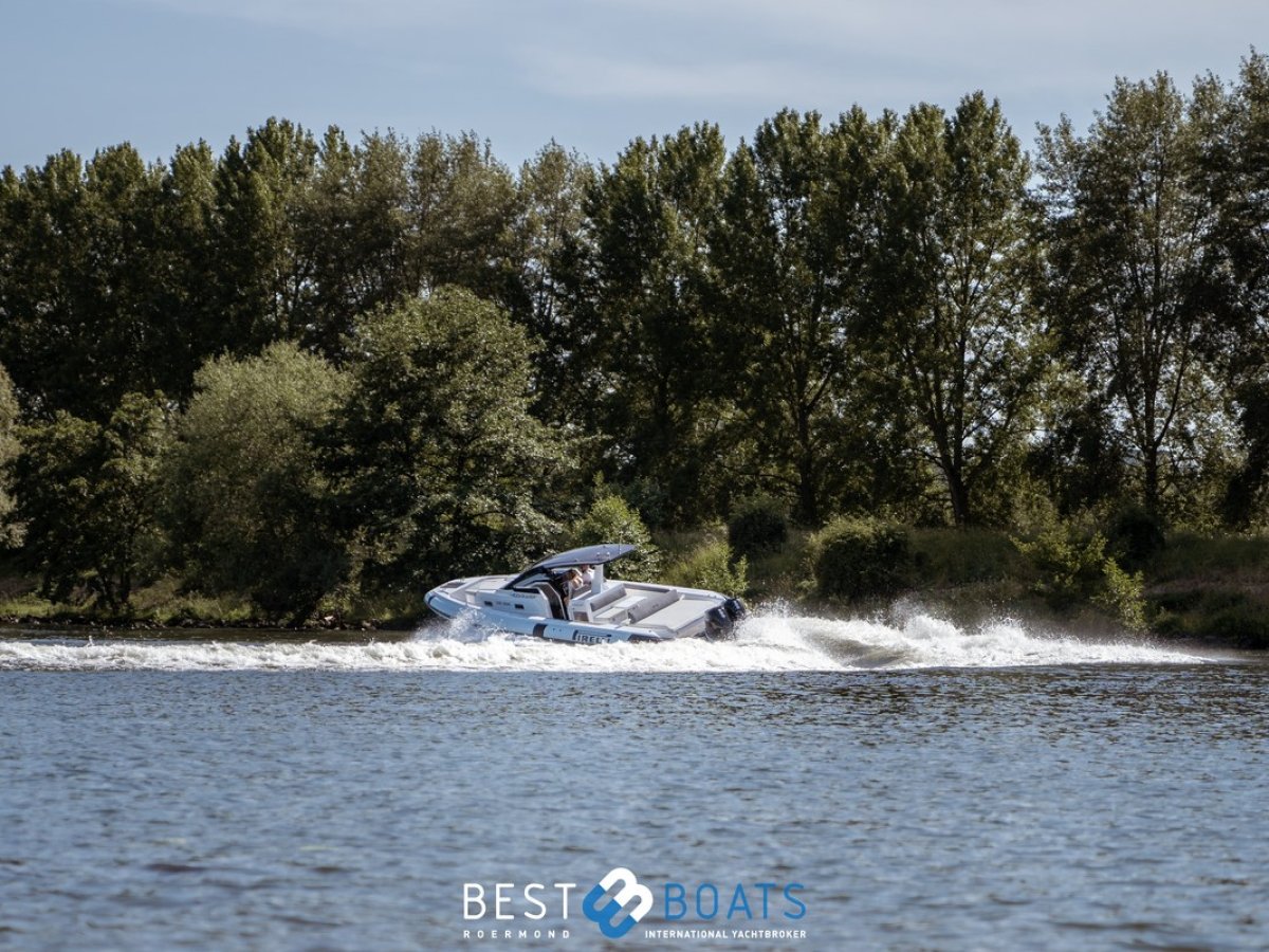 Pirelli 35 Outboard Checked