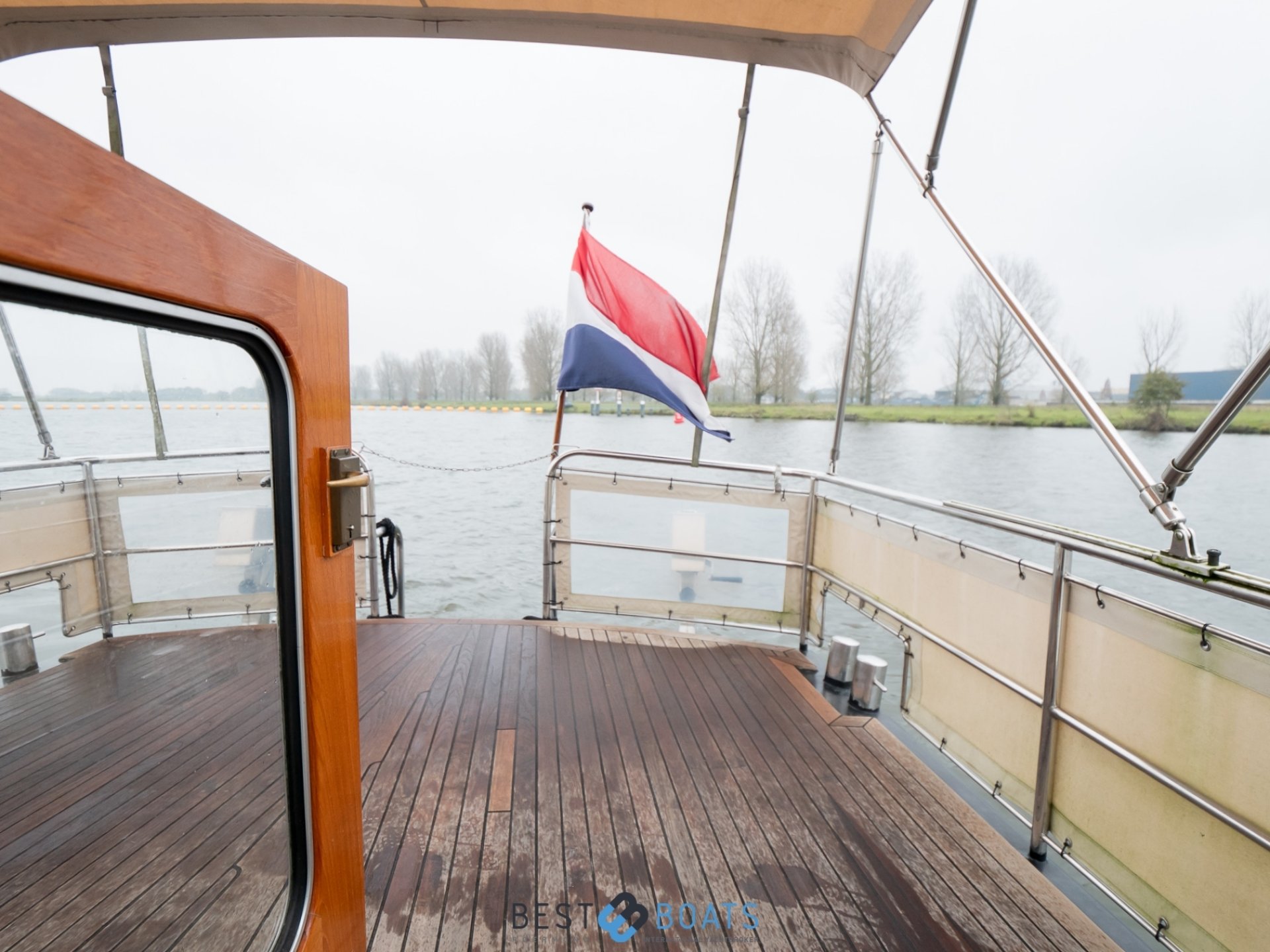 Linssen St. Jozef 1050 Salon AK