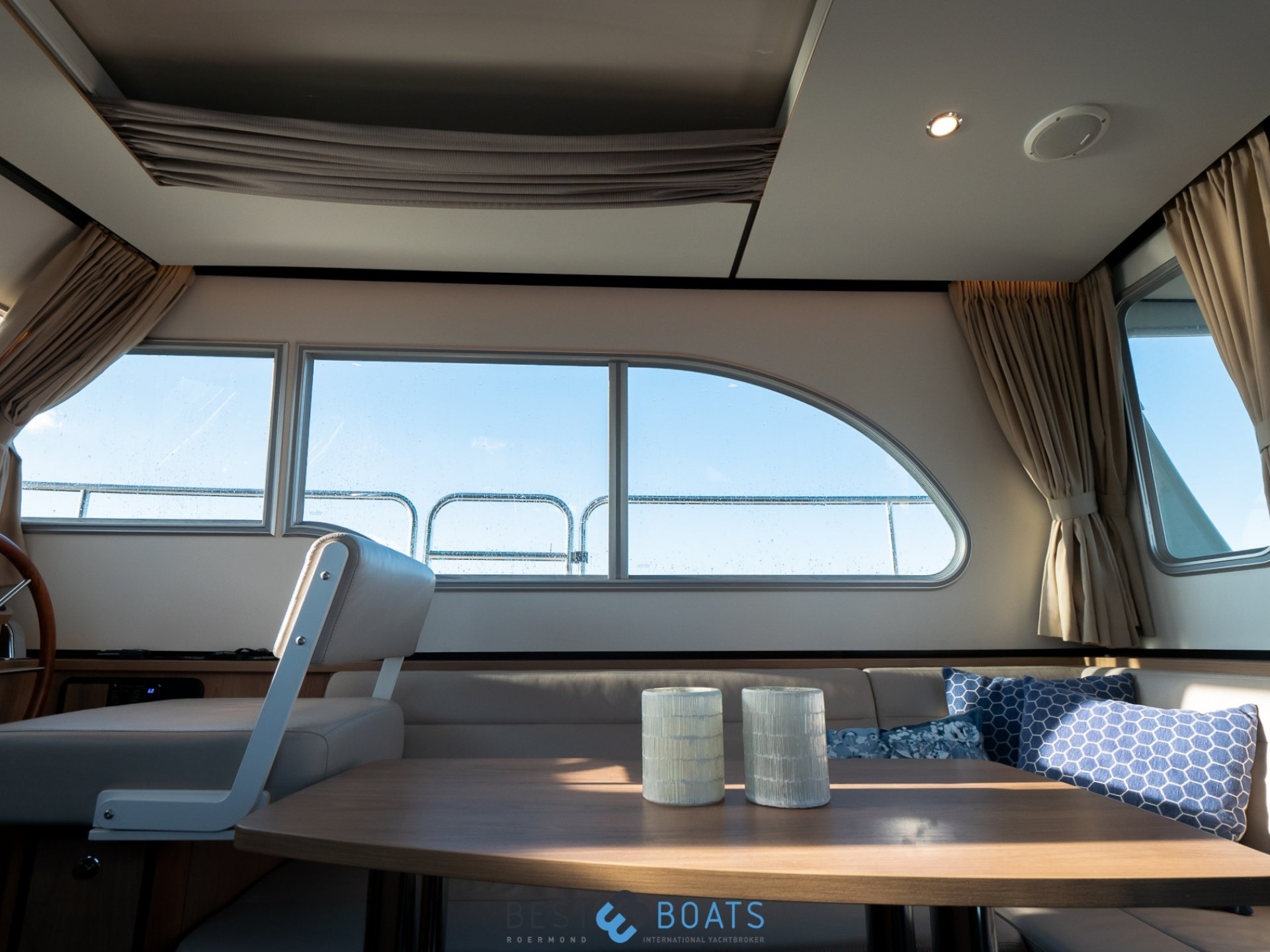 Linssen Grand Sturdy 30.0 Sedan