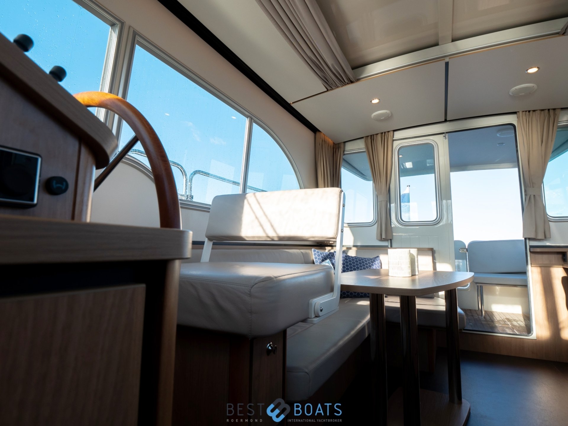 Linssen Grand Sturdy 30.0 Sedan