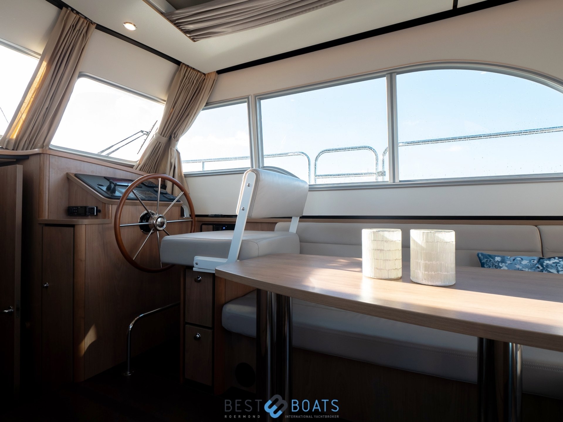 Linssen Grand Sturdy 30.0 Sedan