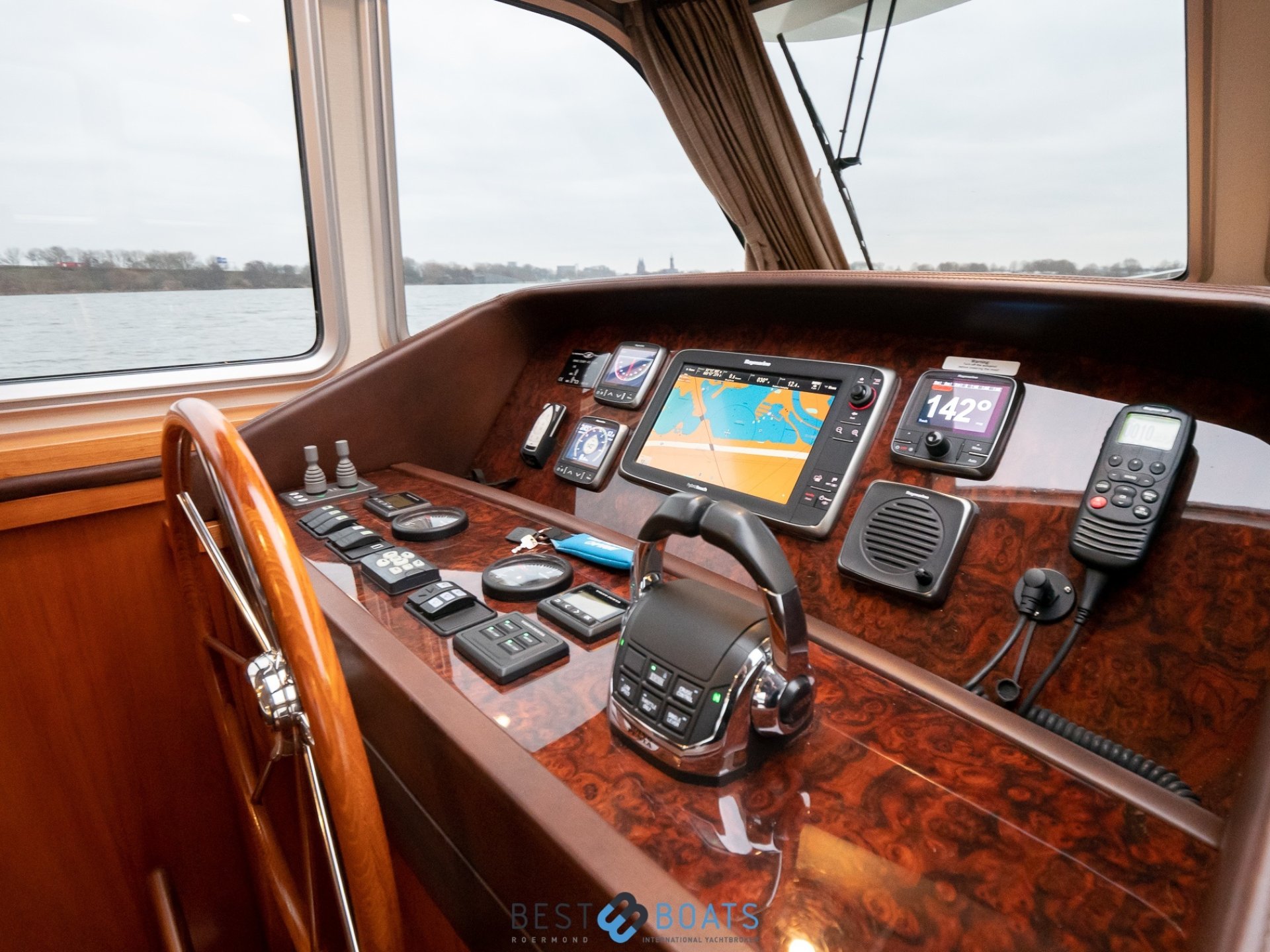 Linssen Yachts Grand Sturdy 470 Sedan Wheelhouse