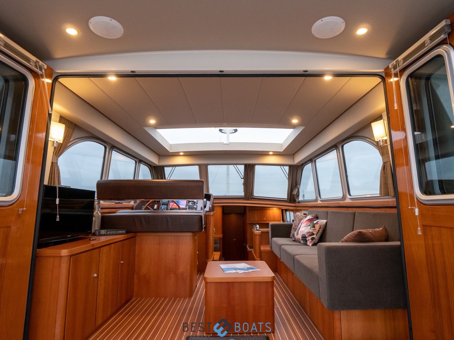 Linssen Yachts Grand Sturdy 470 Sedan Wheelhouse