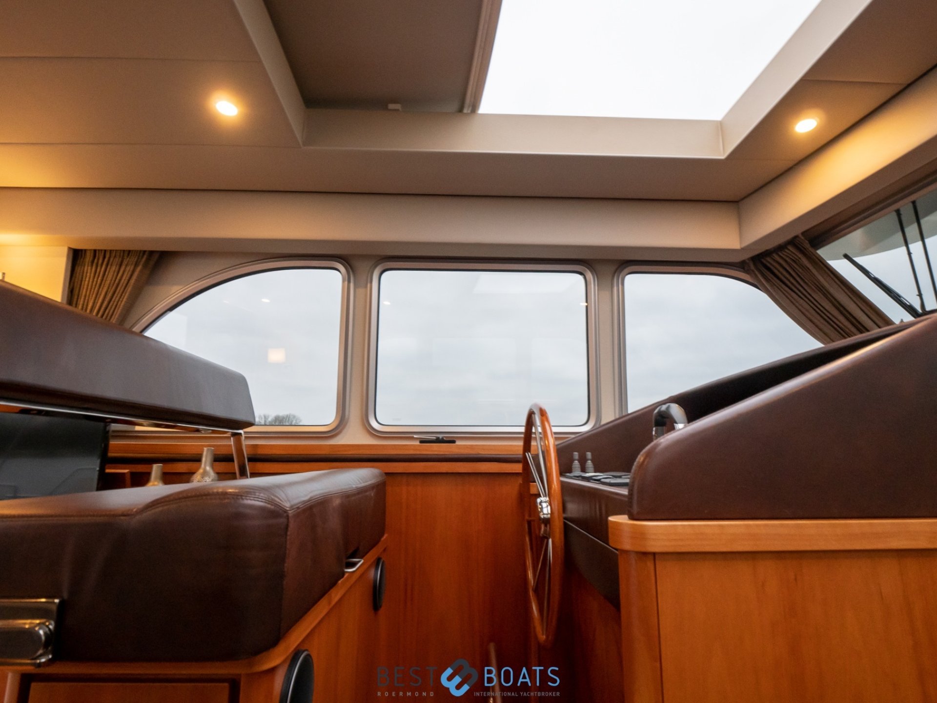 Linssen Yachts Grand Sturdy 470 Sedan Wheelhouse