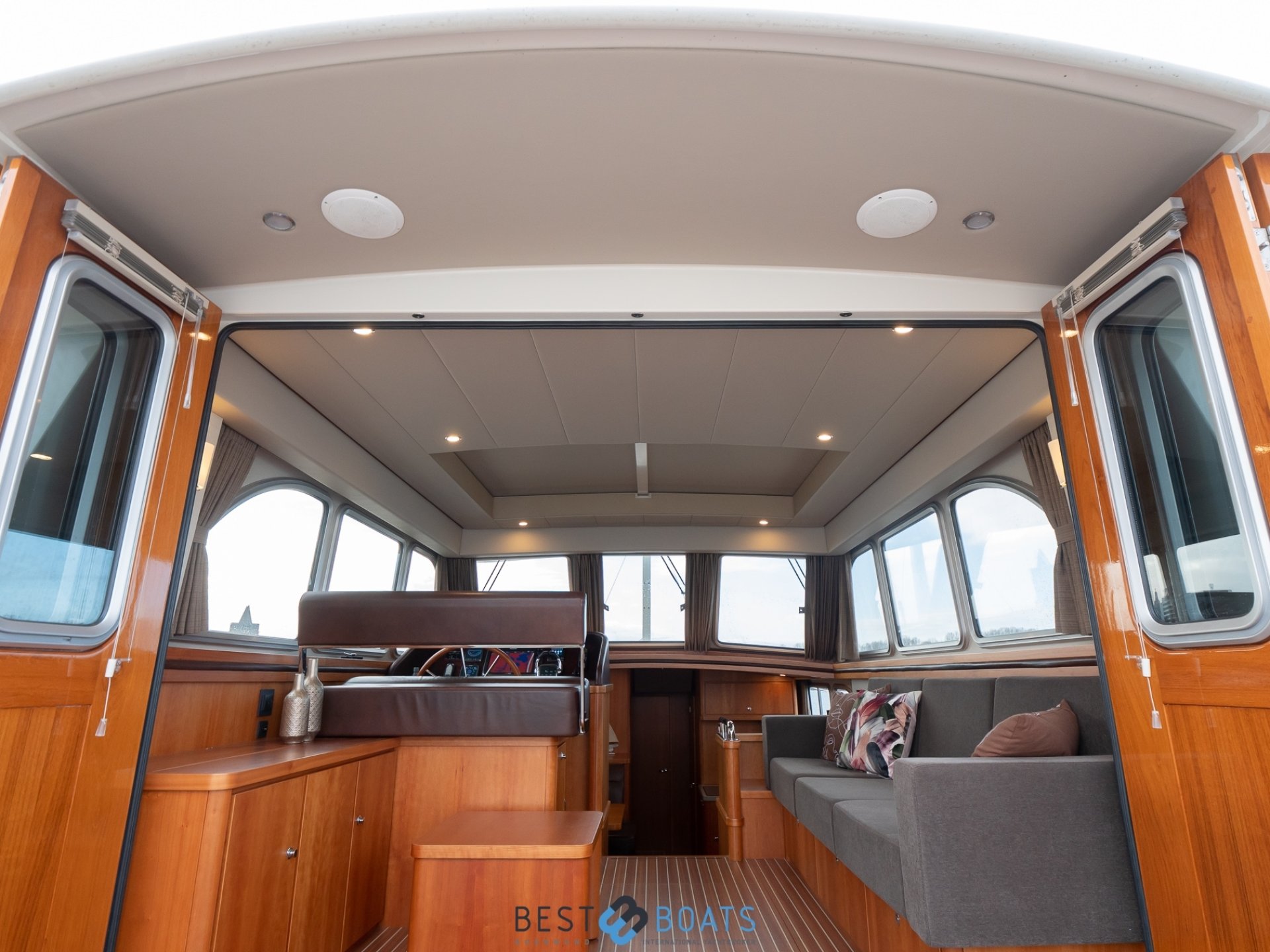 Linssen Yachts Grand Sturdy 470 Sedan Wheelhouse