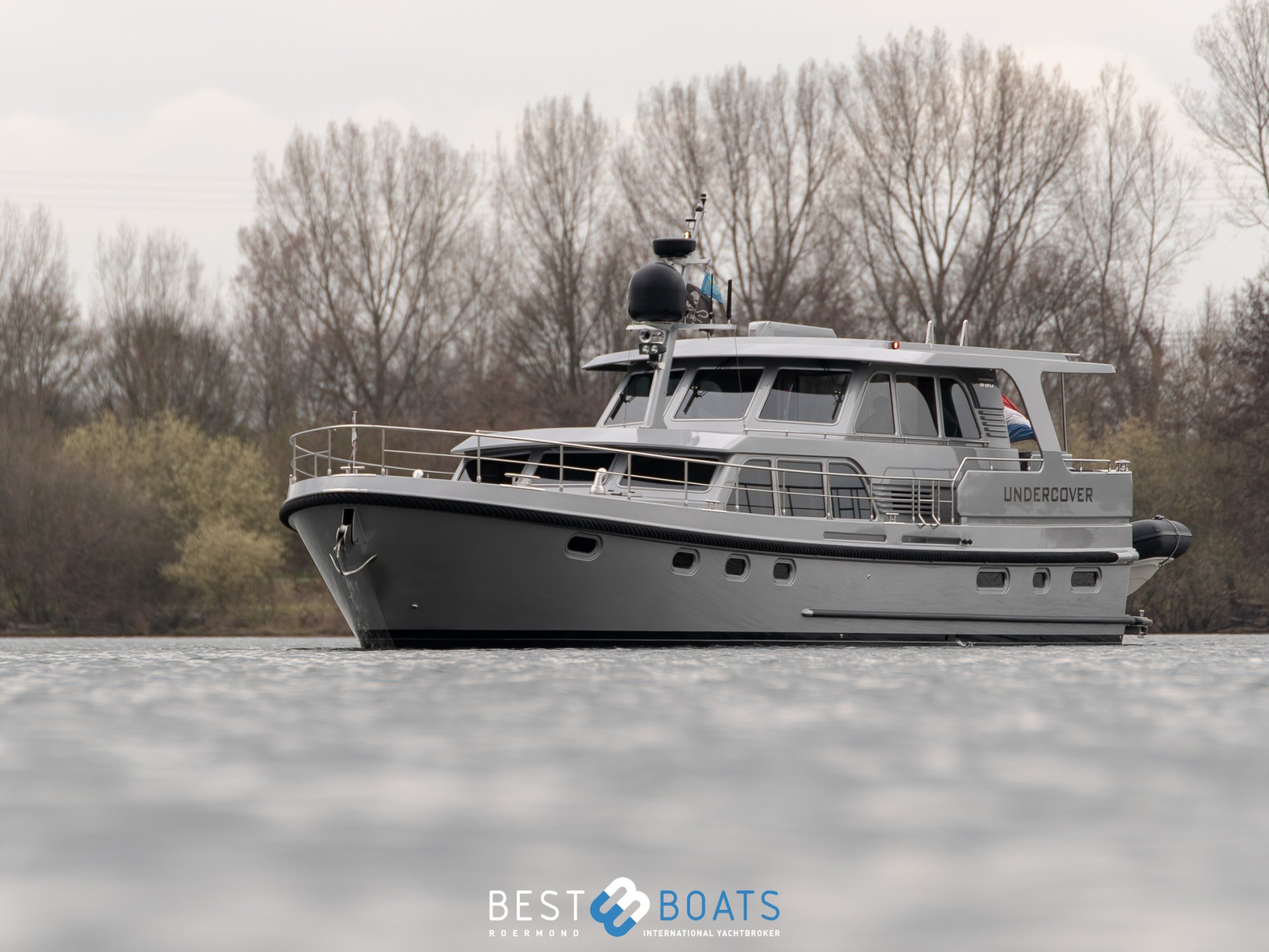 Grand Sturdy 590 AC Wheelhouse - UNDERCOVER - 2021-1415