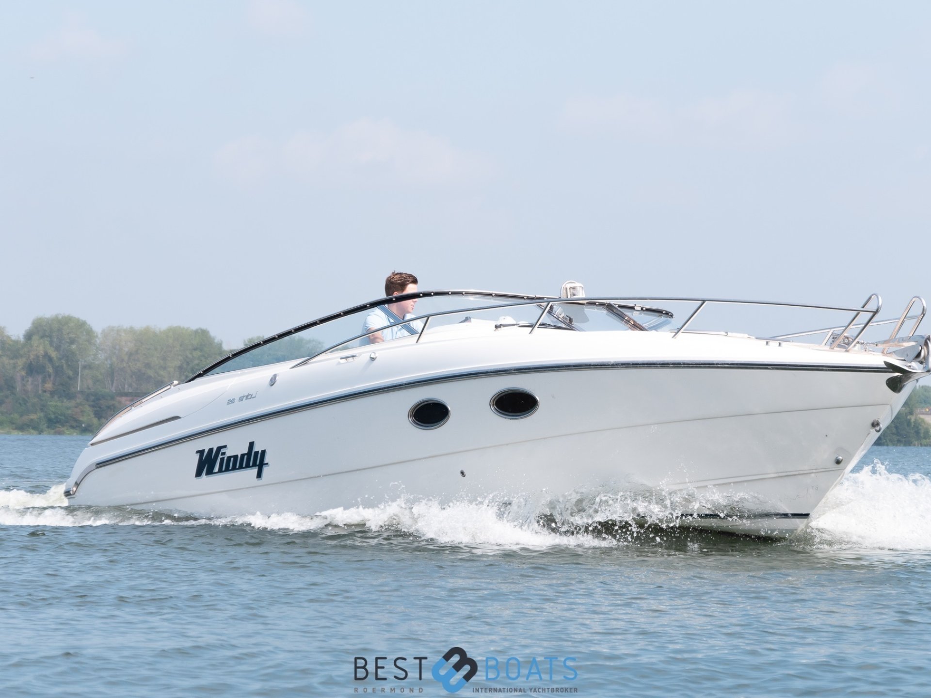Windy 28 Ghibli