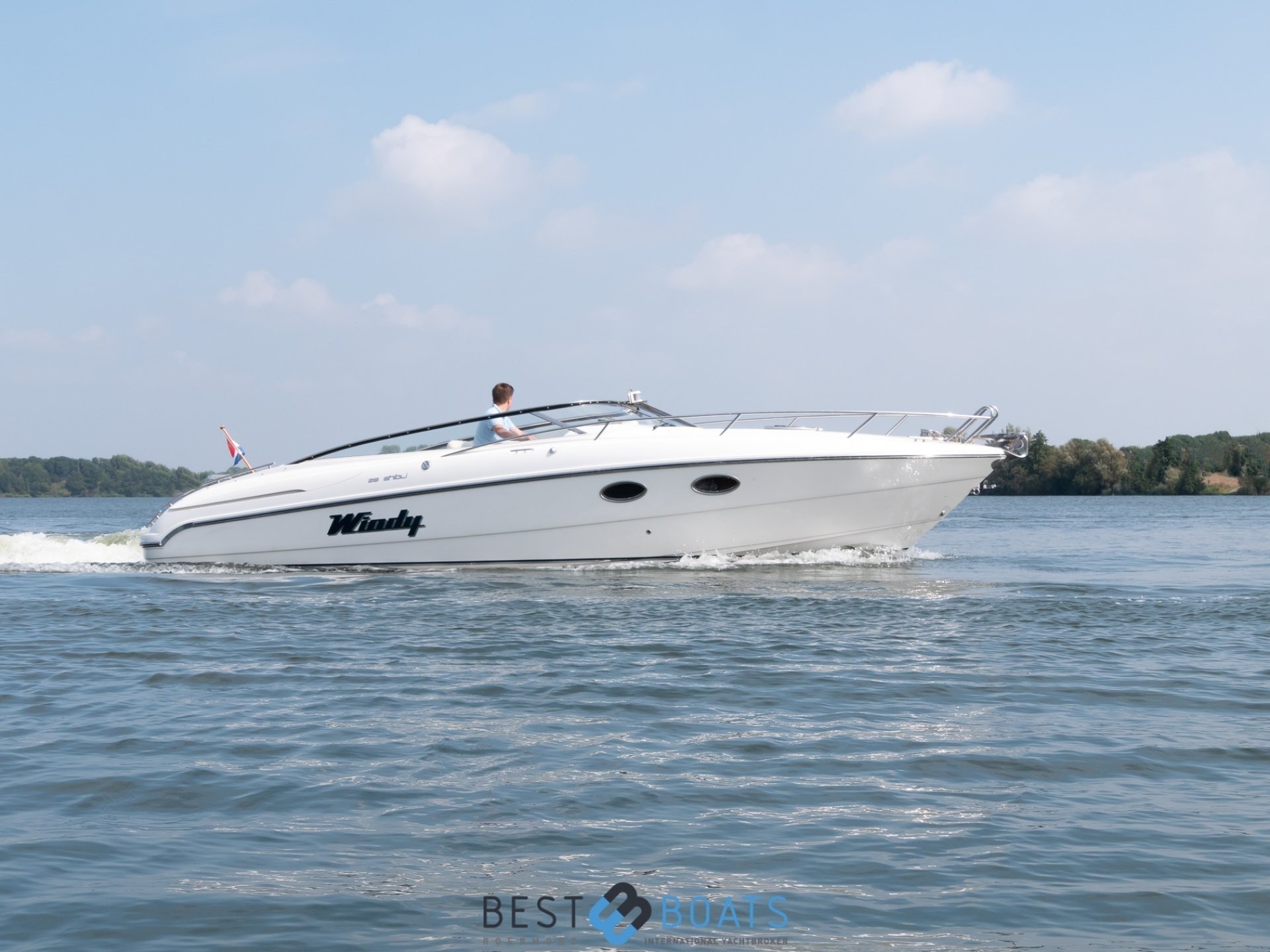 Windy 28 Ghibli