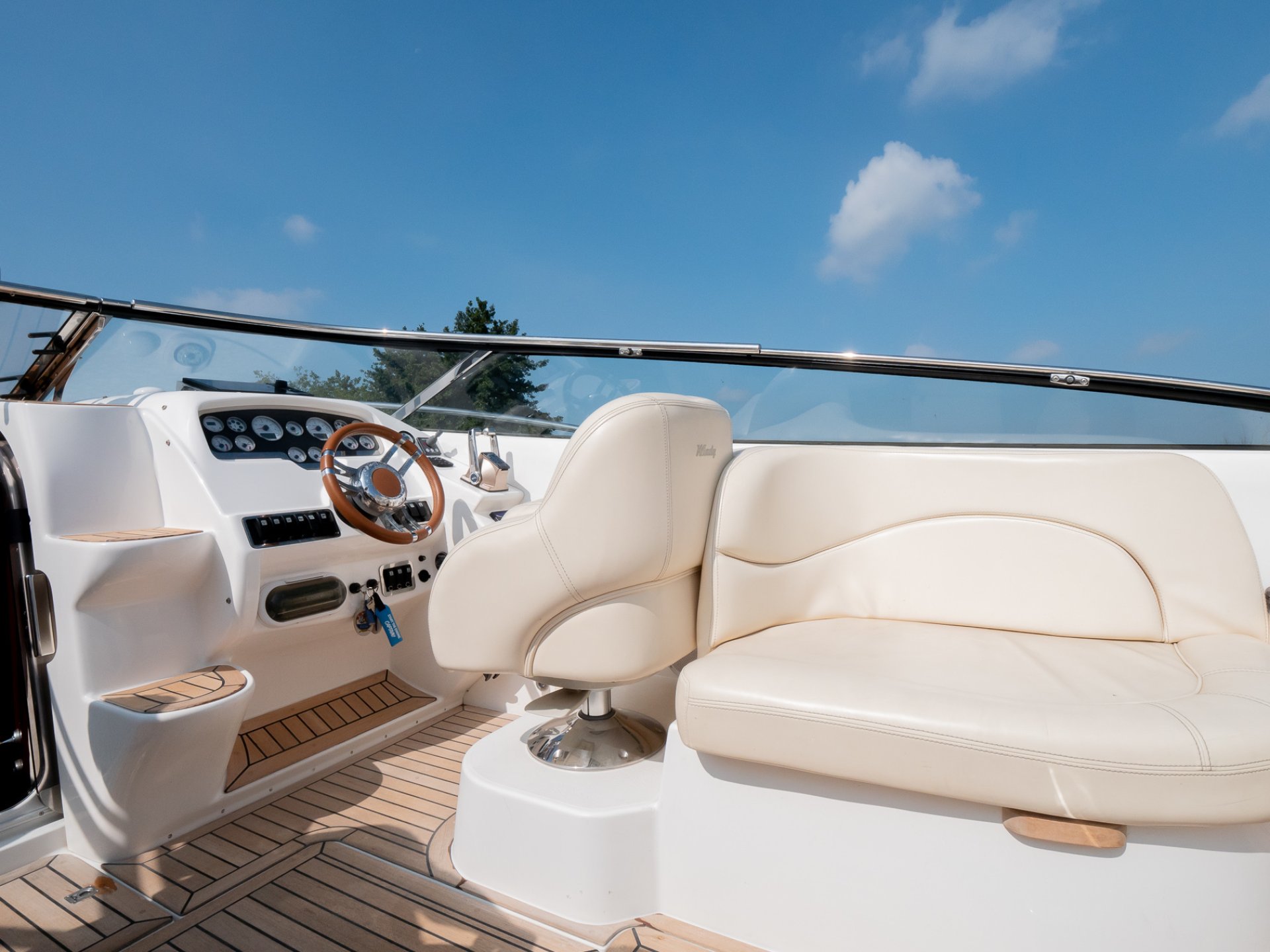 Windy 28 Ghibli