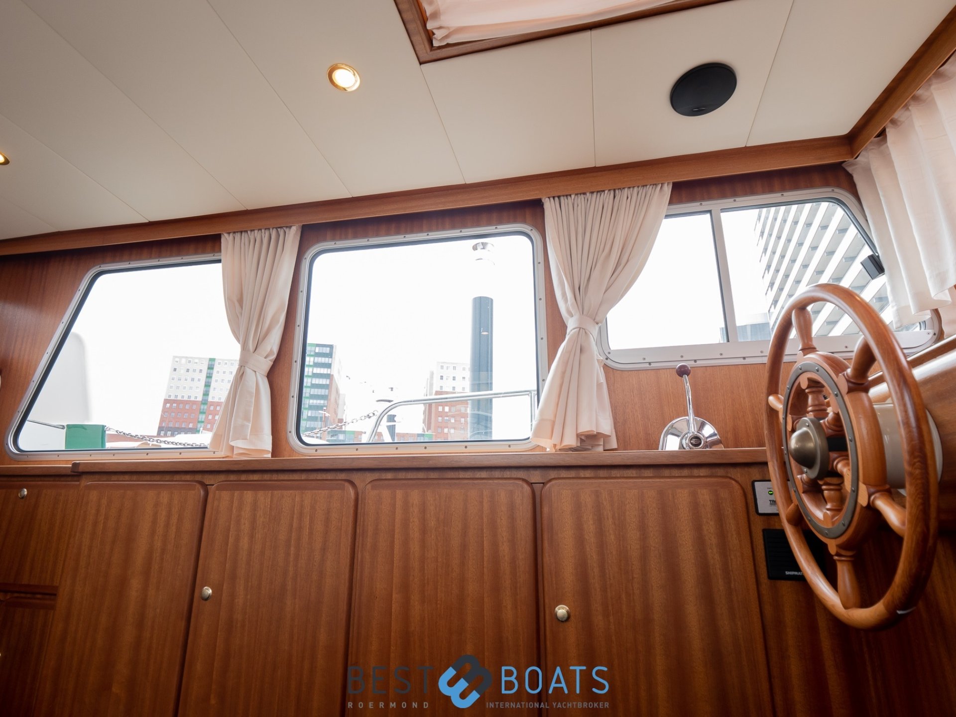 Linssen CLASSIC STURDY 360 AC