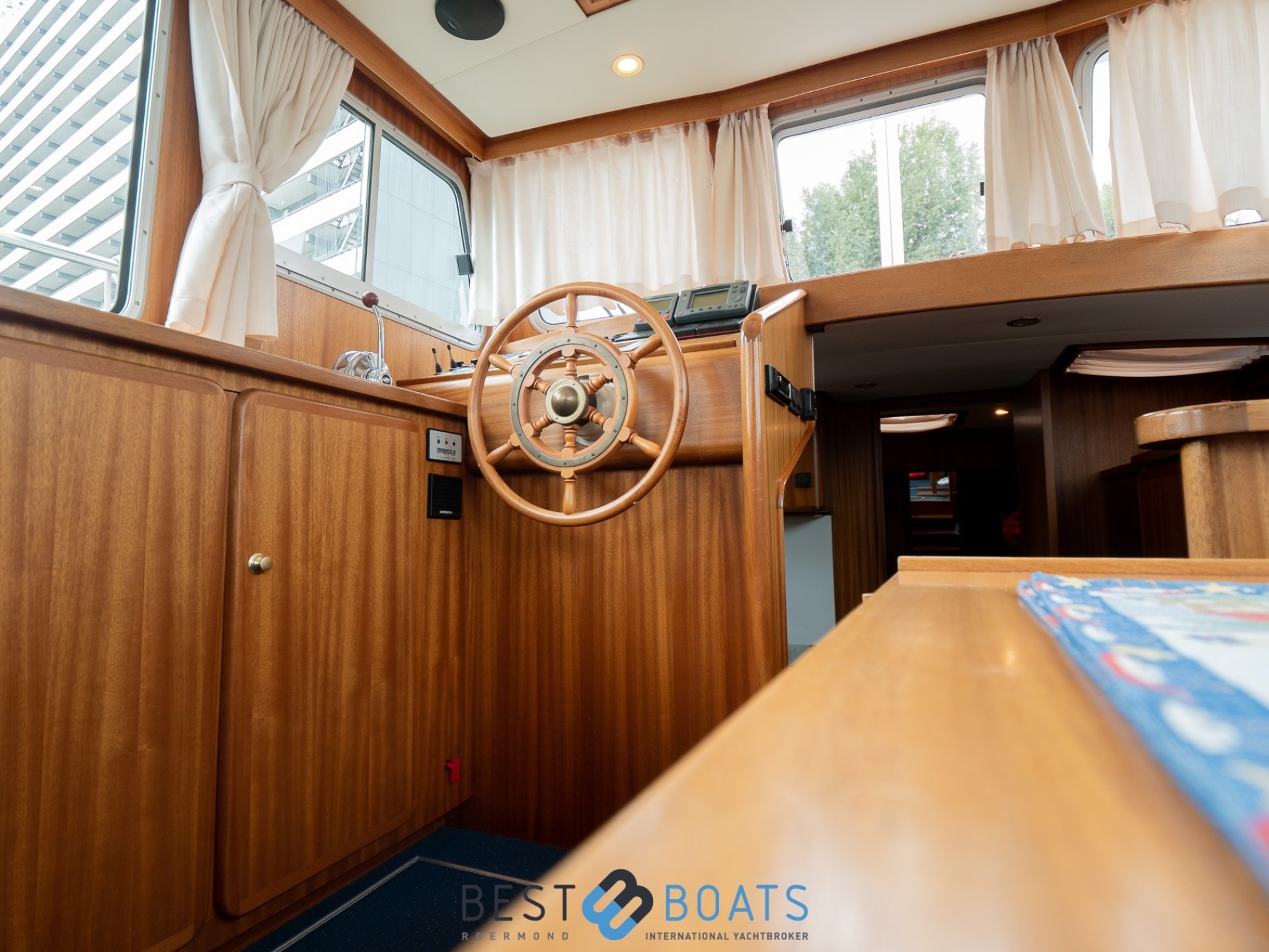 Linssen CLASSIC STURDY 360 AC