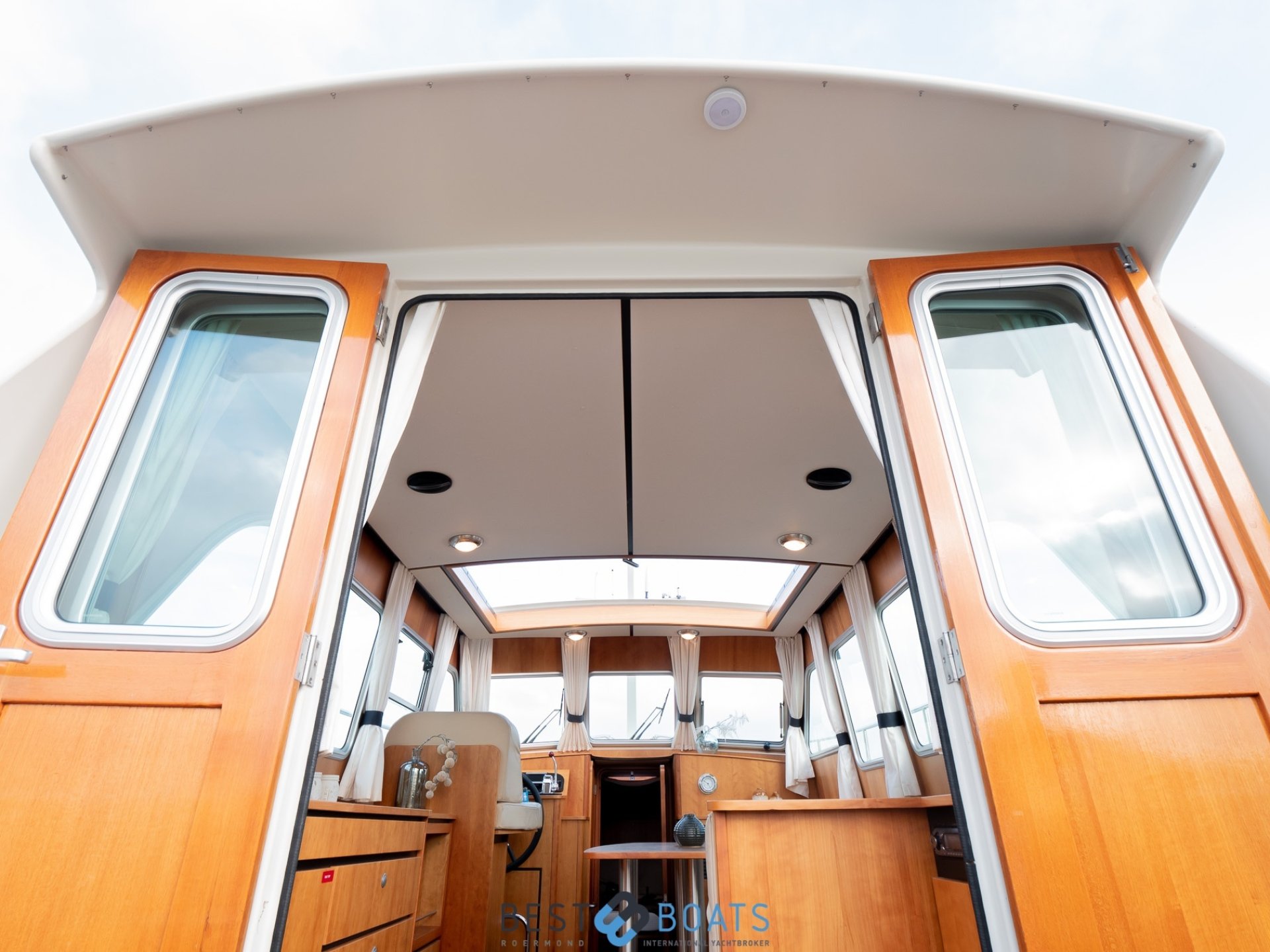 Linssen Grand Sturdy 33.9 Sedan