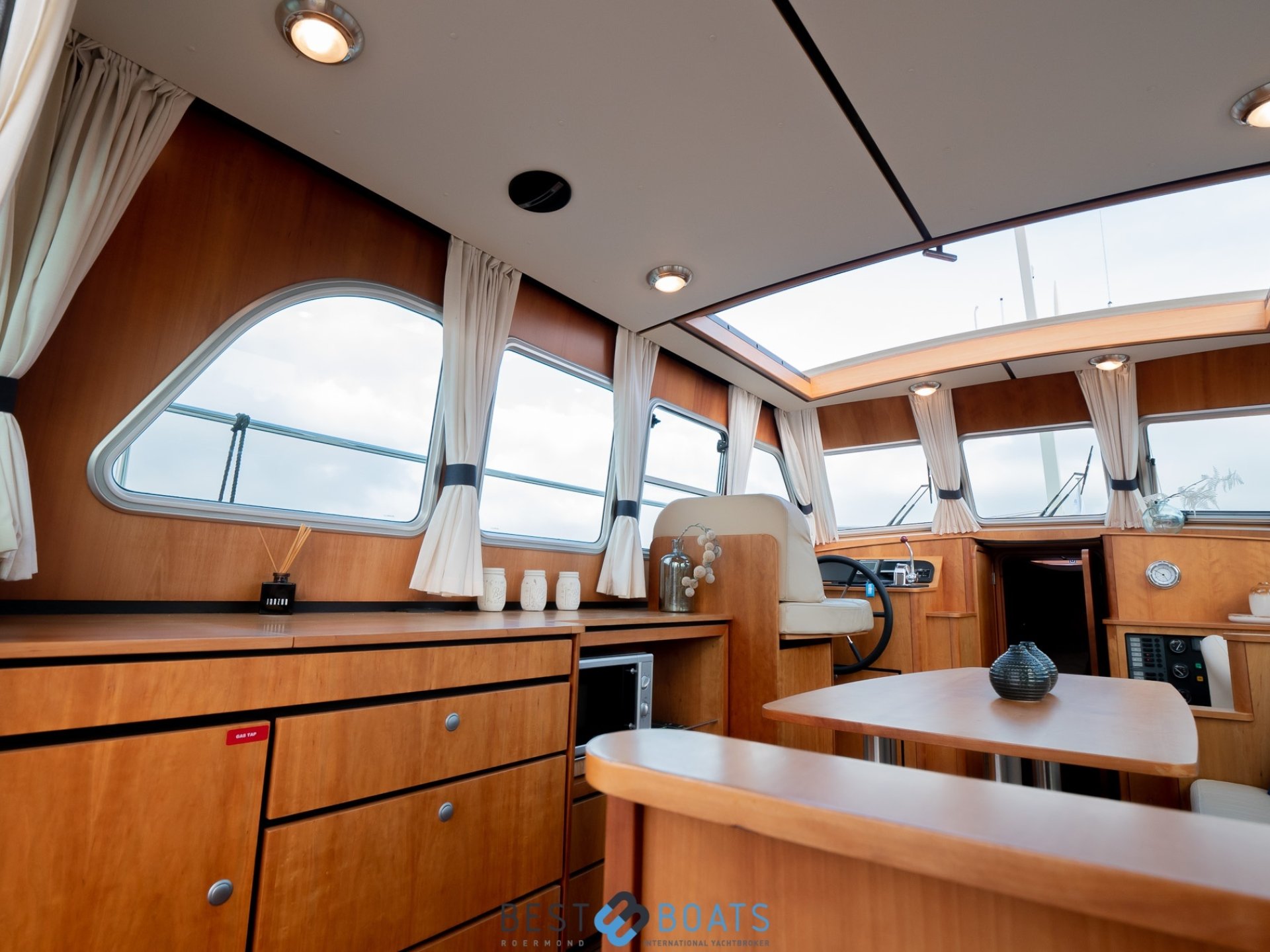 Linssen Grand Sturdy 33.9 Sedan