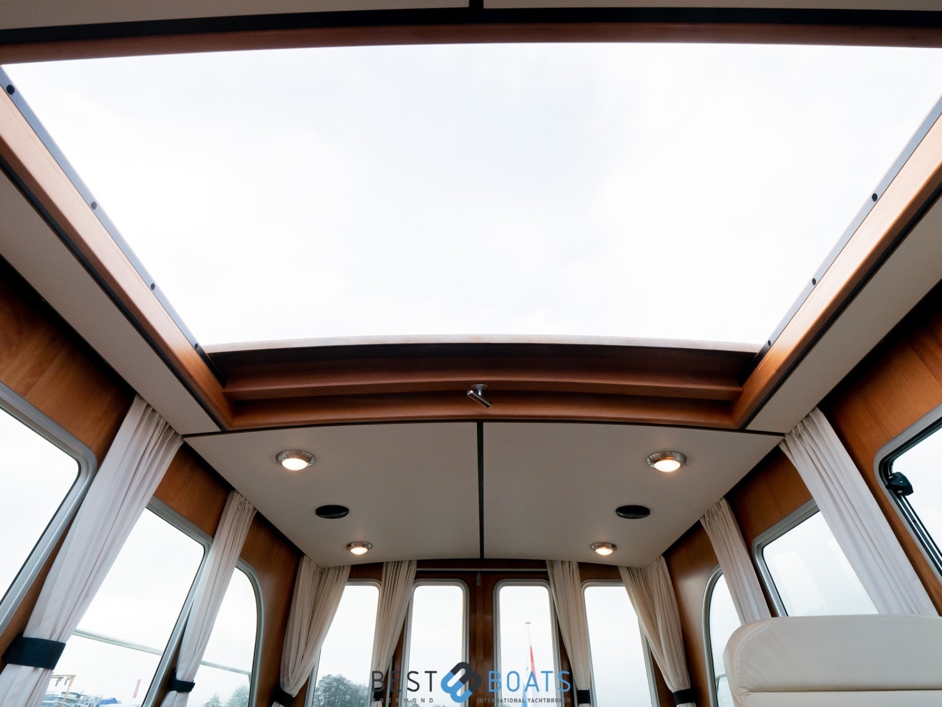 Linssen Grand Sturdy 33.9 Sedan