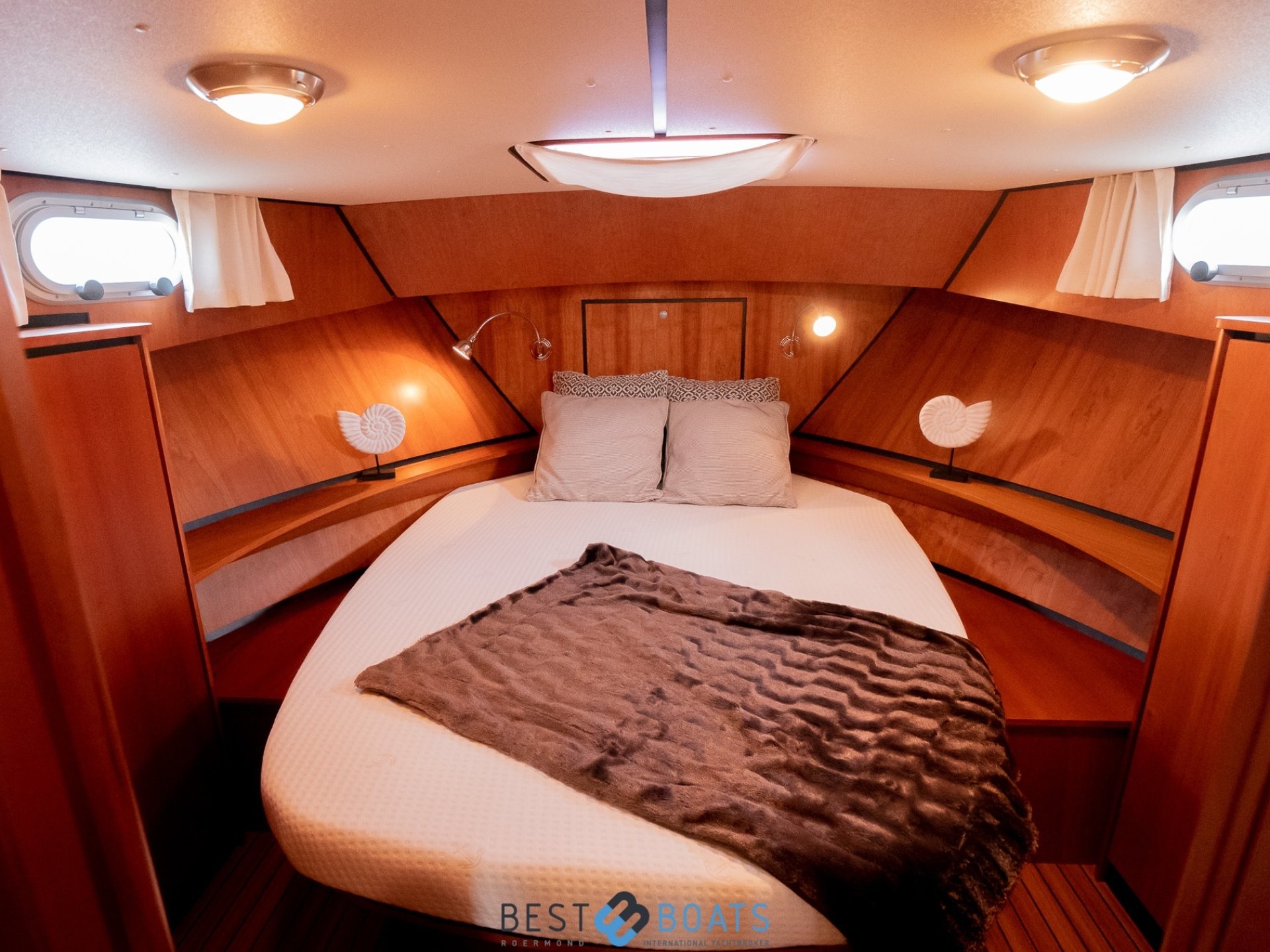 Linssen Grand Sturdy 33.9 Sedan